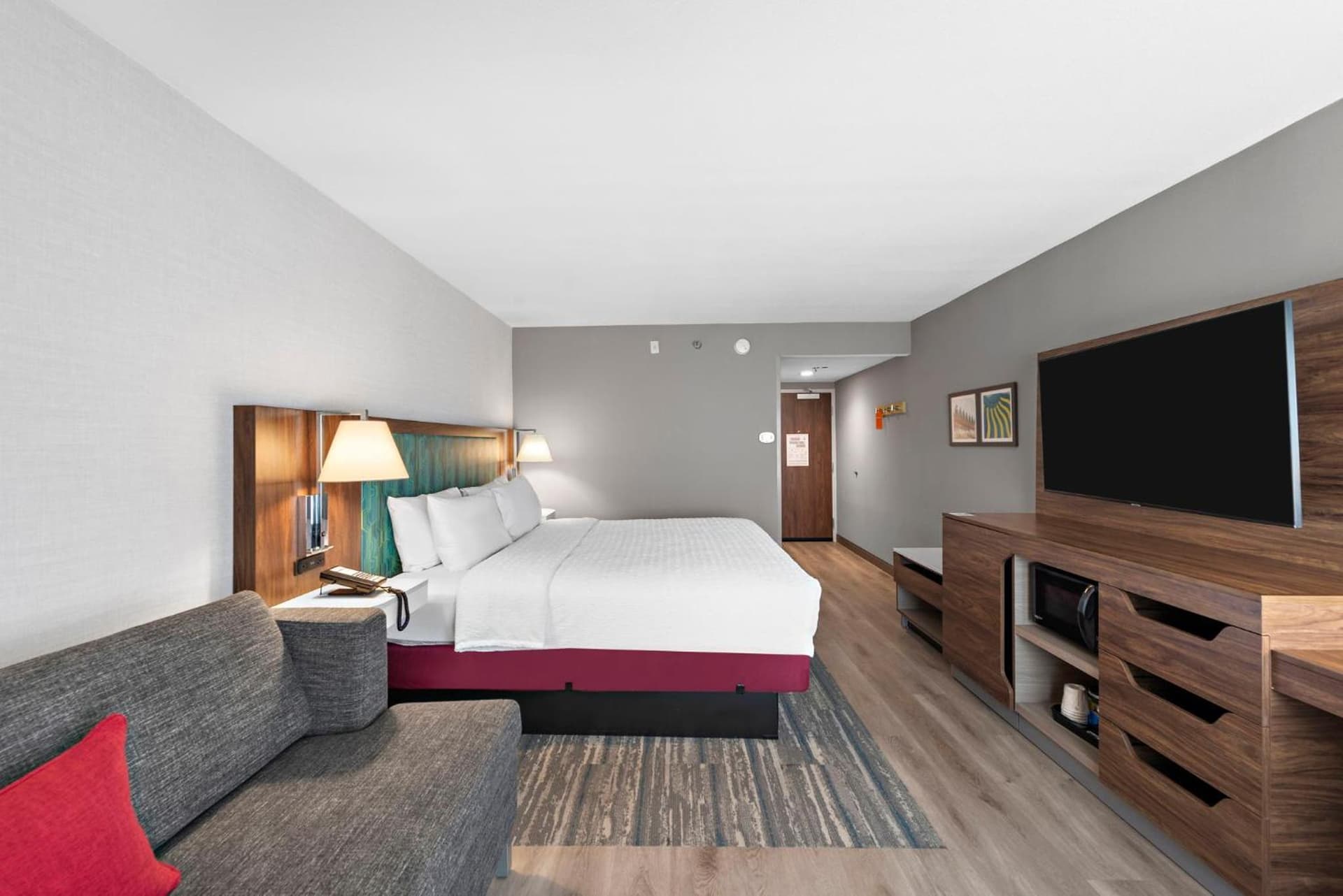Hampton Inn by Hilton Los Angeles Airport LAX gallery photo in Los Angeles, CA — image 42