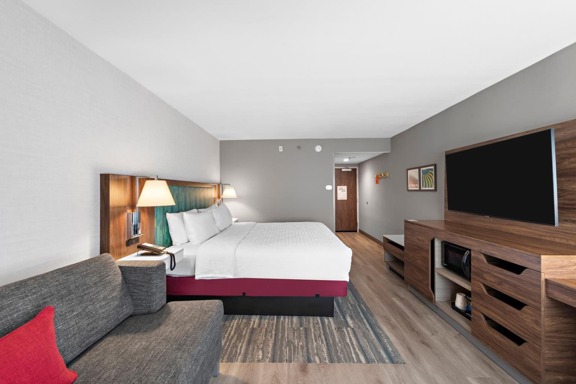 Hampton Inn by Hilton Los Angeles Airport LAX gallery photo in Los Angeles, CA — image 46