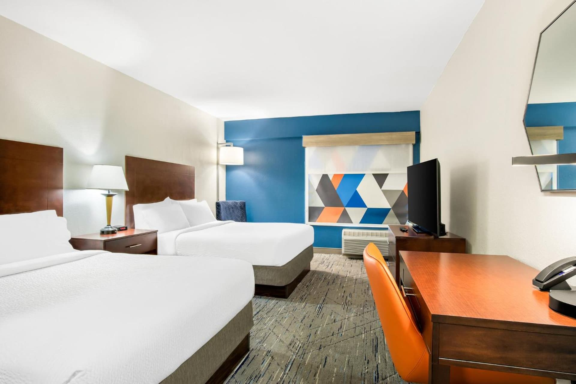 Holiday Inn Express & Suites - Ocean City by IHG gallery photo in Ocean City, MD — image 7