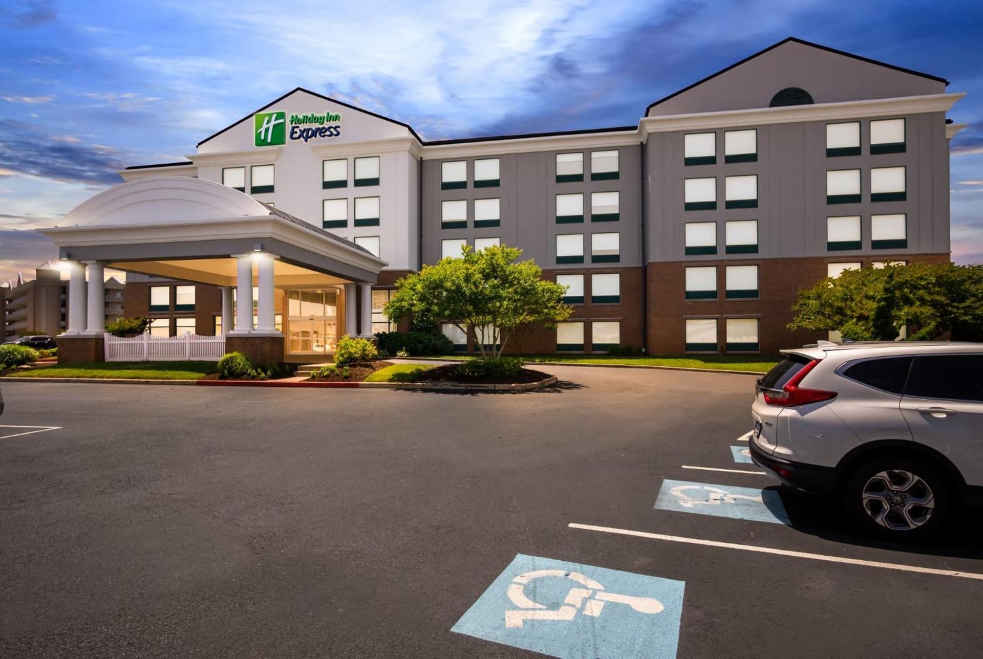 Holiday Inn Express & Suites - Ocean City by IHG gallery photo in Ocean City, MD — image 31