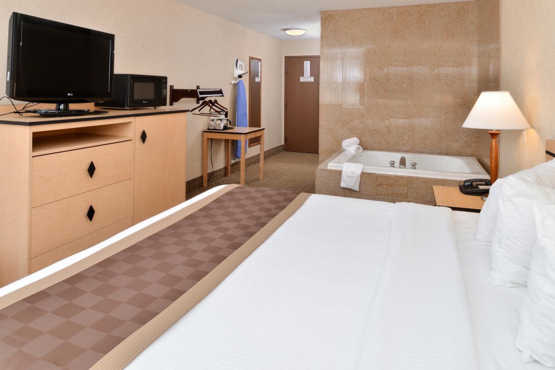 SYLO Hotel Denver Airport, a Ramada by Wyndham gallery photo in Aurora, CO — image 28