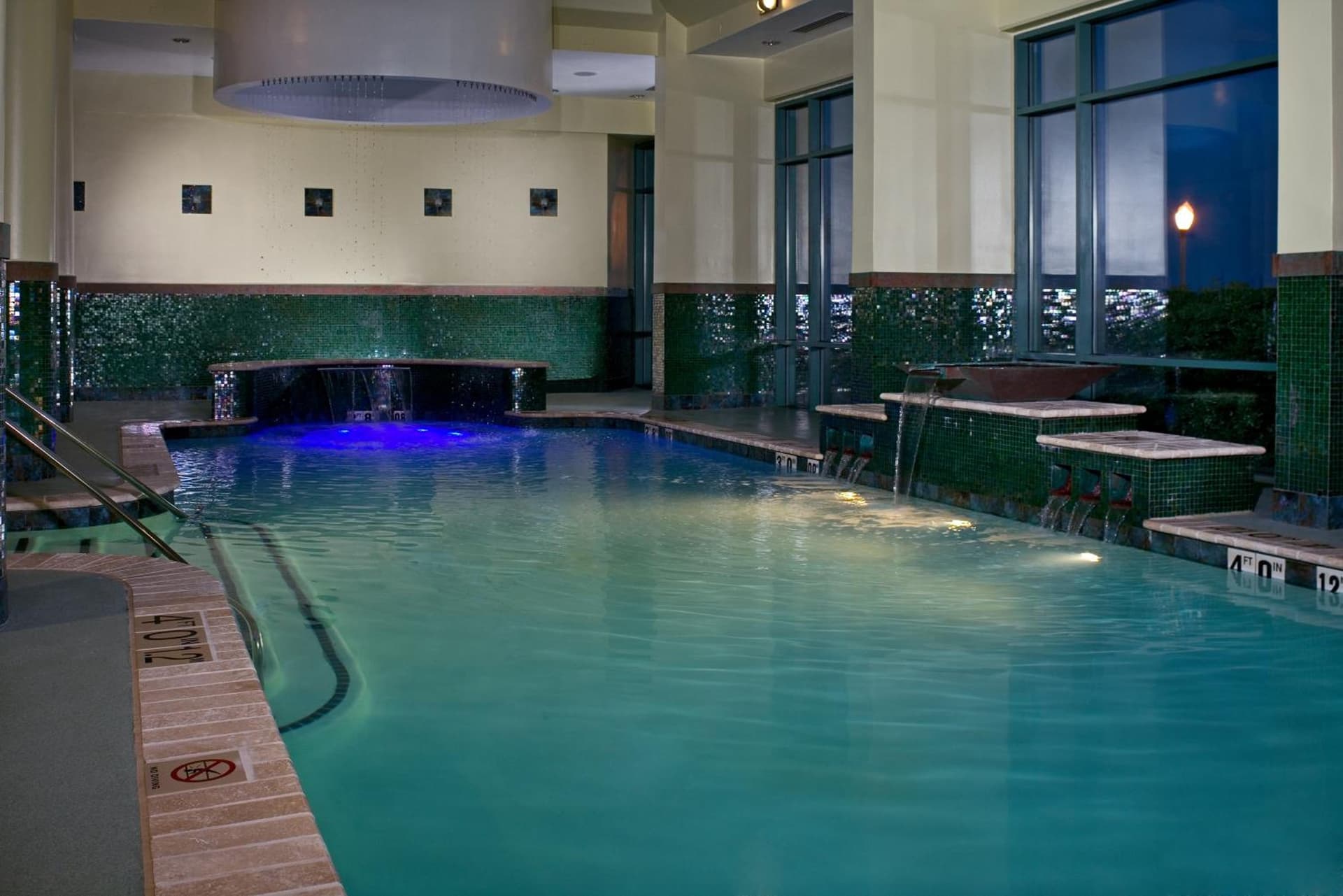 Holiday Inn Va Beach-Oceanside 21st St by IHG gallery photo in Virginia Beach, VA — image 40