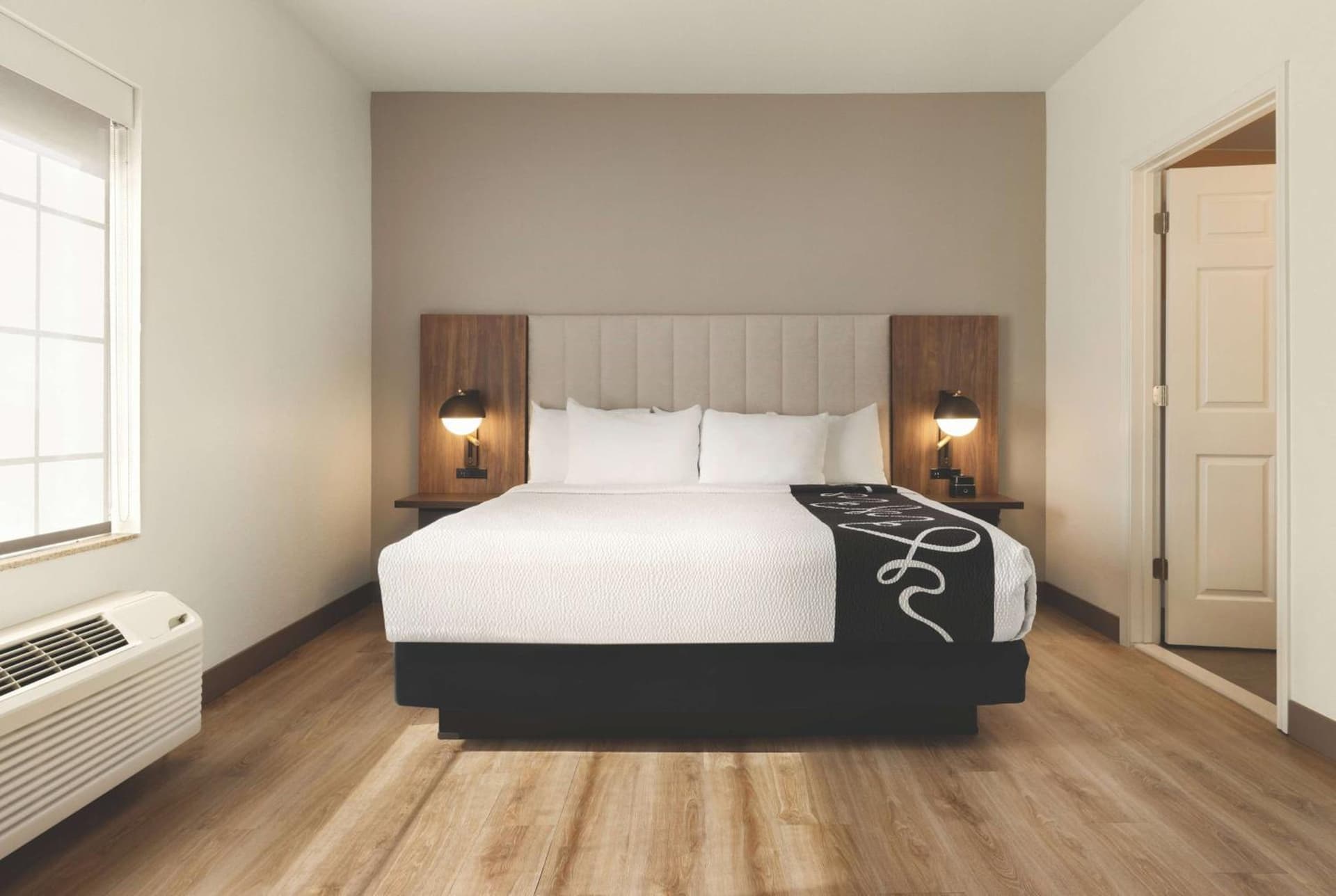 Baymont by Wyndham Beaumont gallery photo in Beaumont, TX — image 29