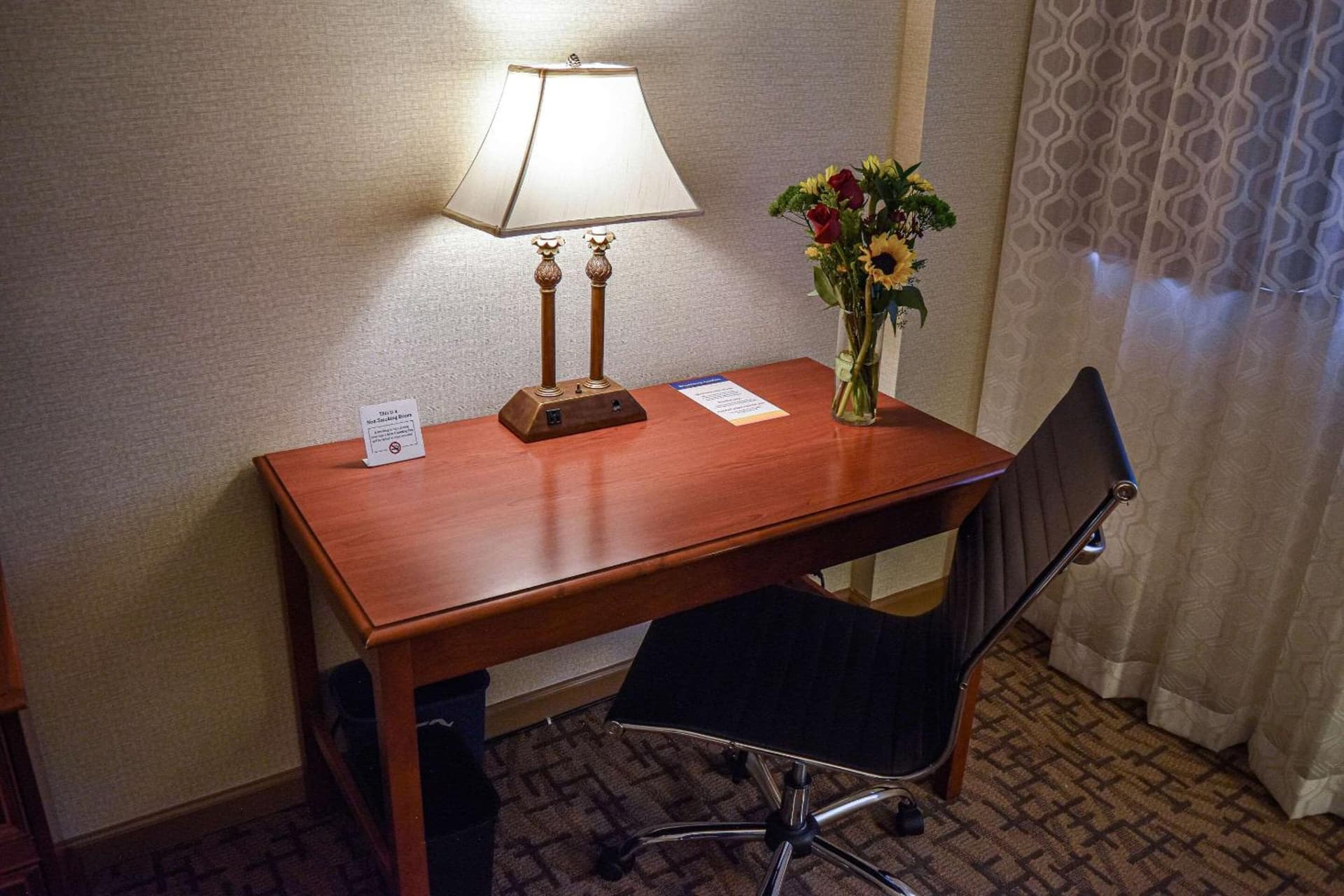 Best Western Plus Downtown Tacoma interior in Tacoma, WA — gallery photo 2