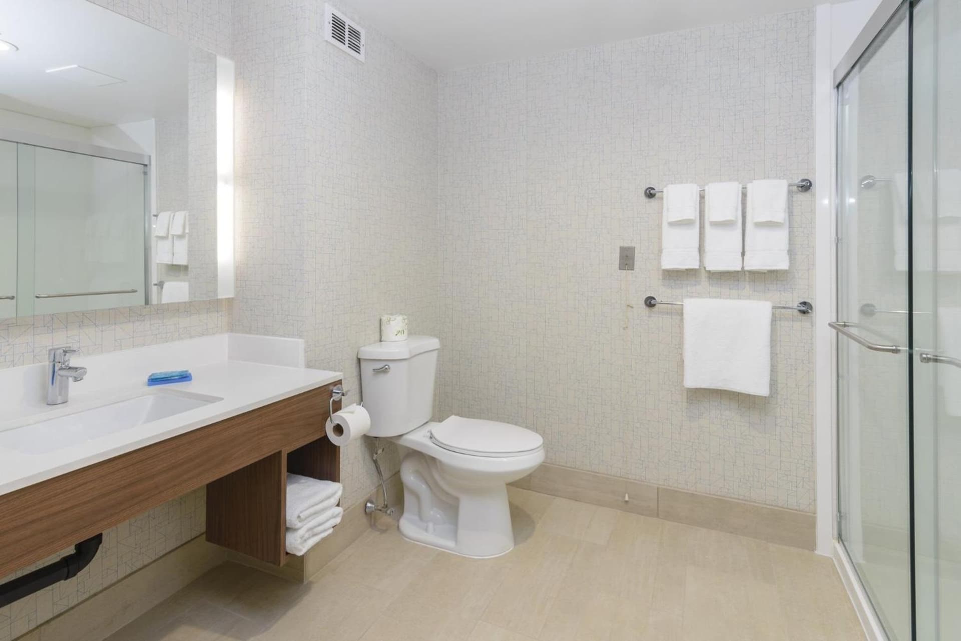 Holiday Inn Express Southington by IHG gallery photo in Southington — image 4