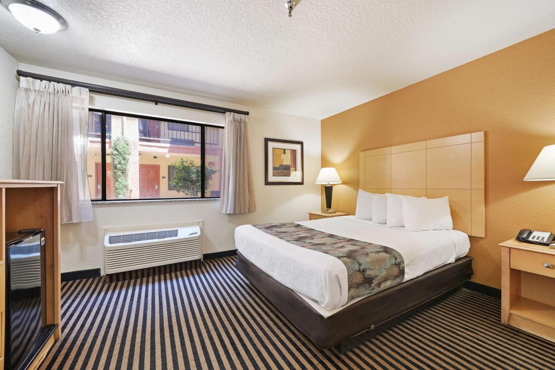 Best Western Plus Executive Inn & Suites gallery photo in Manteca, CA — image 24