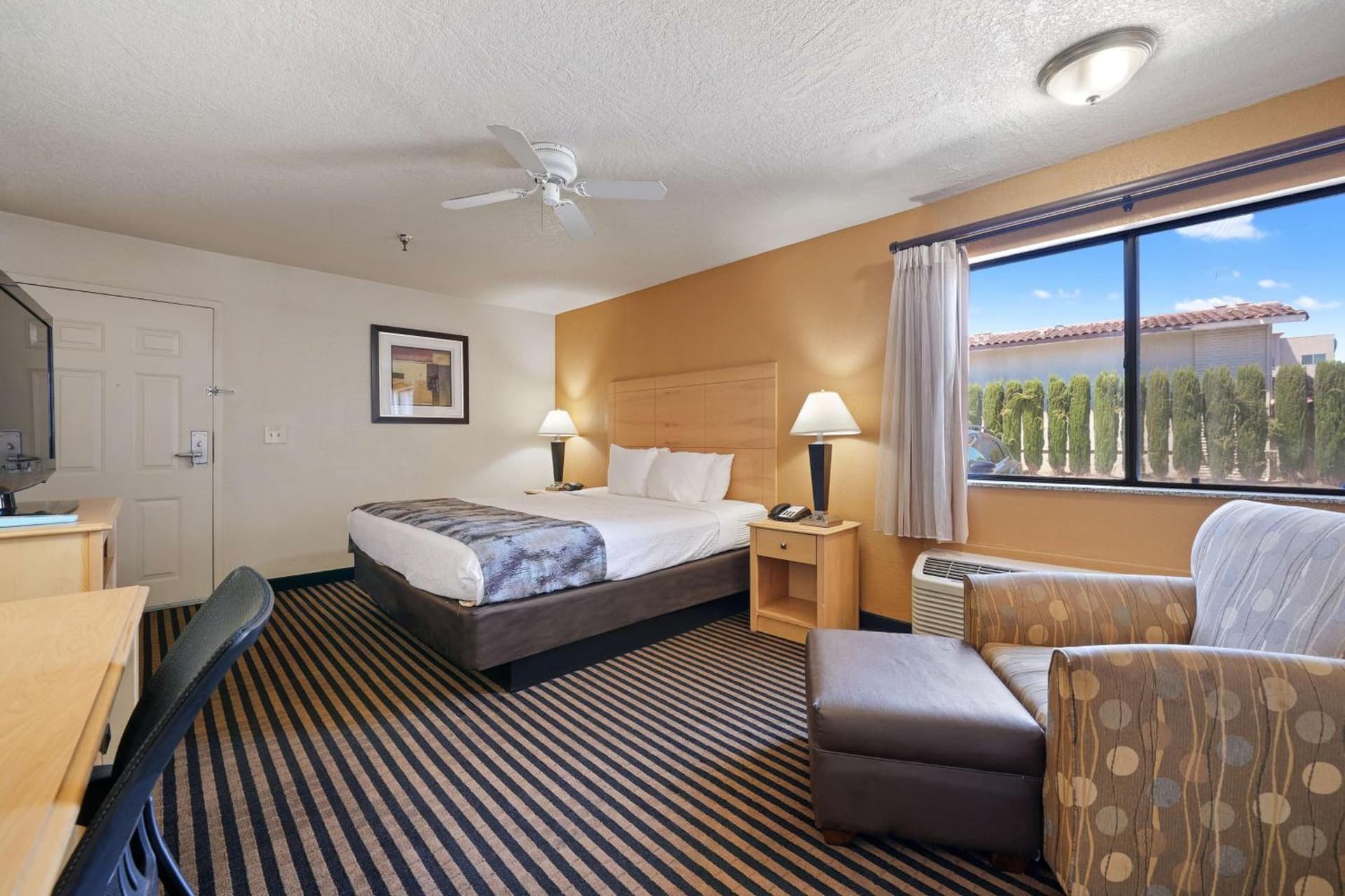 Best Western Plus Executive Inn & Suites gallery photo in Manteca, CA — image 28