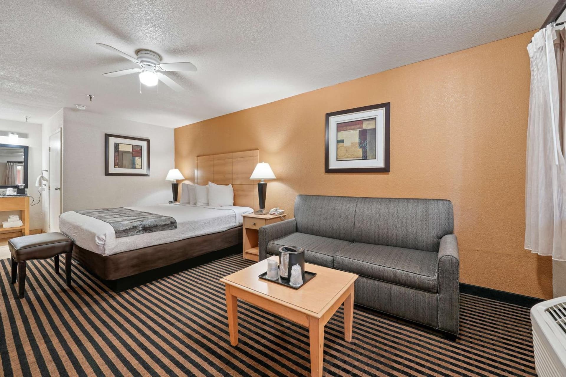 Best Western Plus Executive Inn & Suites gallery photo in Manteca, CA — image 6