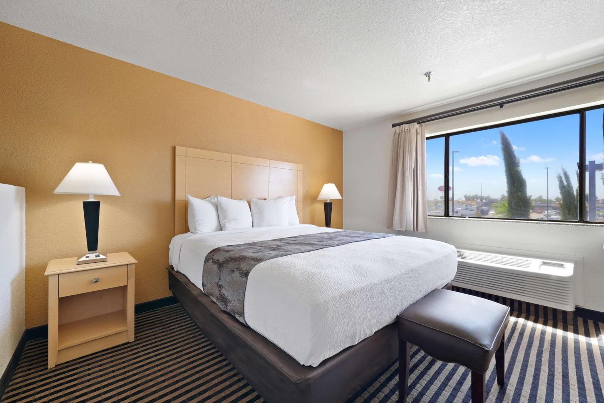 Best Western Plus Executive Inn & Suites gallery photo in Manteca, CA — image 16