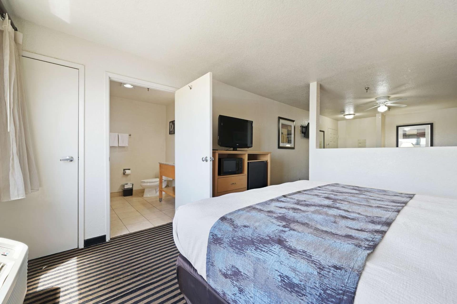 Best Western Plus Executive Inn & Suites gallery photo in Manteca, CA — image 21