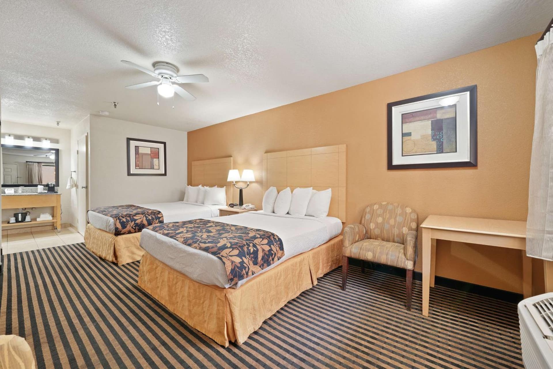 Best Western Plus Executive Inn & Suites gallery photo in Manteca, CA — image 13