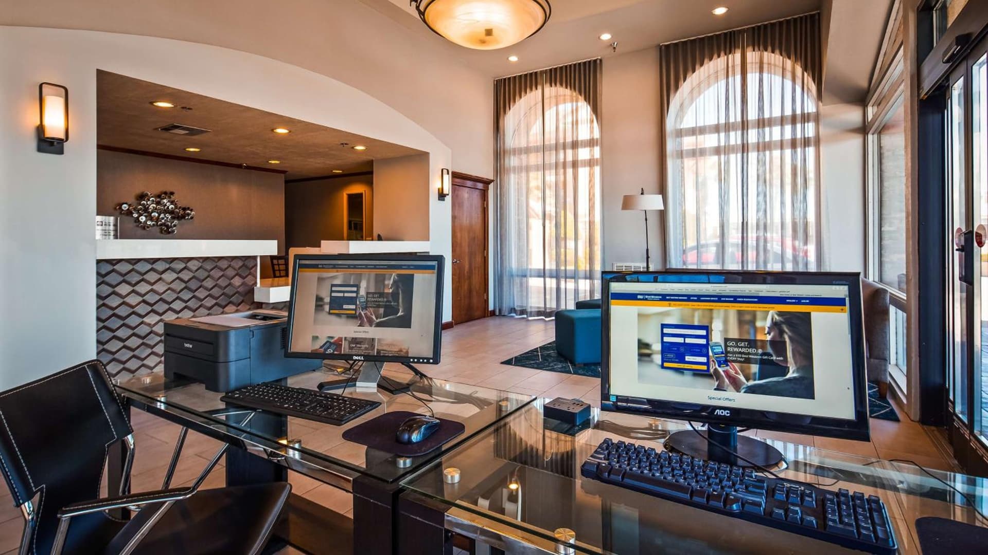 Best Western Plus Executive Inn & Suites interior in Manteca, CA — gallery photo 2