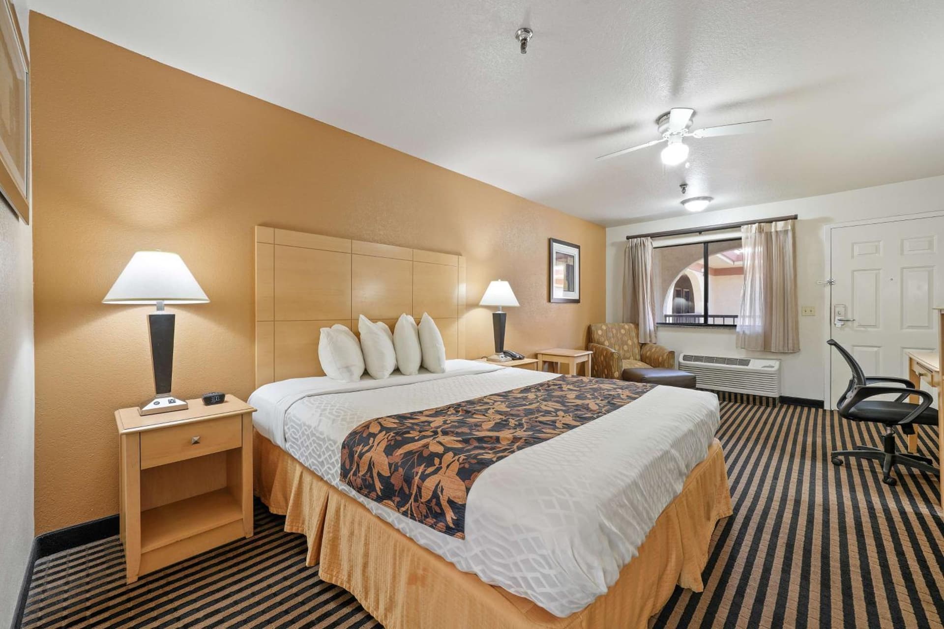 Best Western Plus Executive Inn & Suites gallery photo in Manteca, CA — image 17