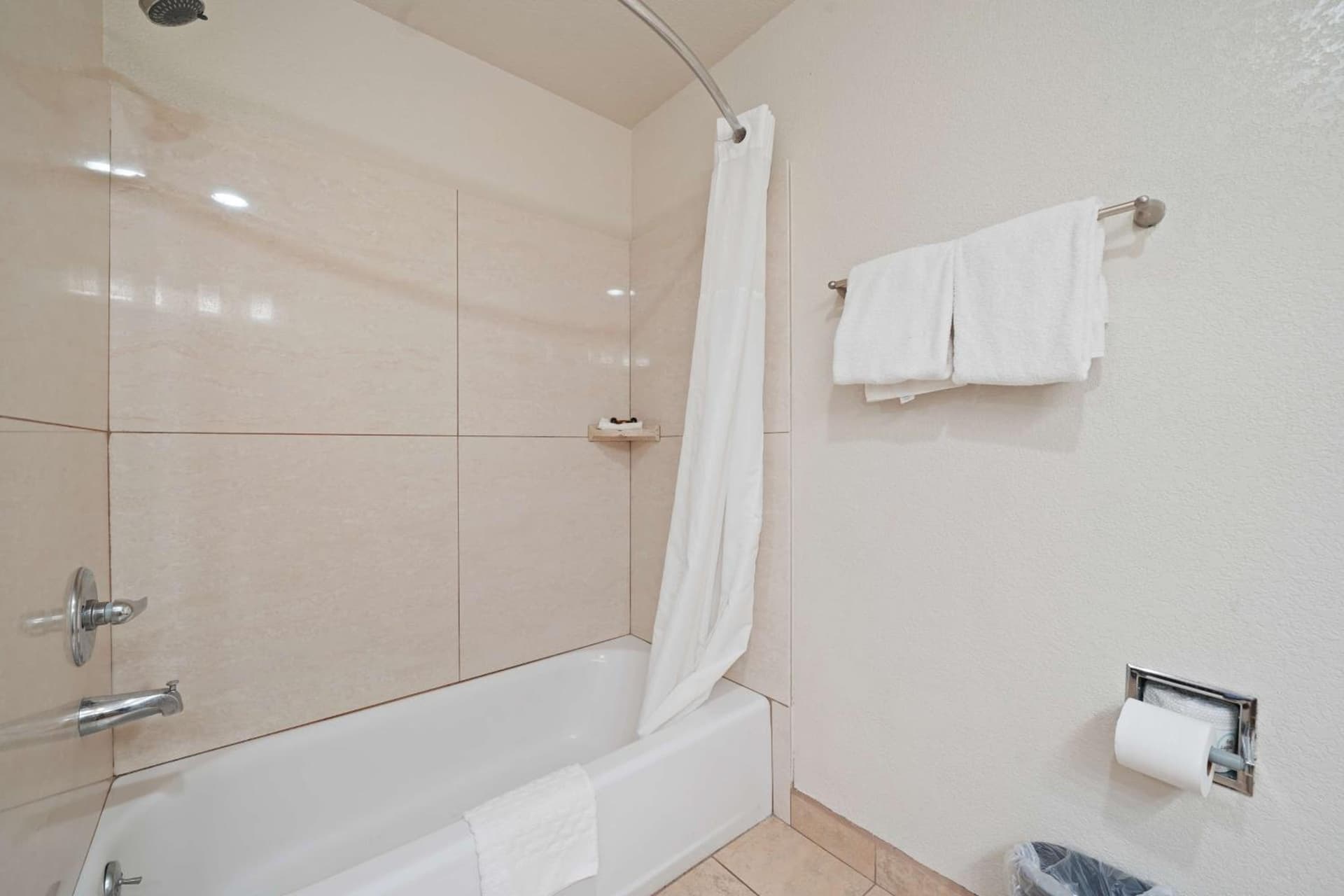 Best Western Plus Executive Inn & Suites gallery photo in Manteca, CA — image 47