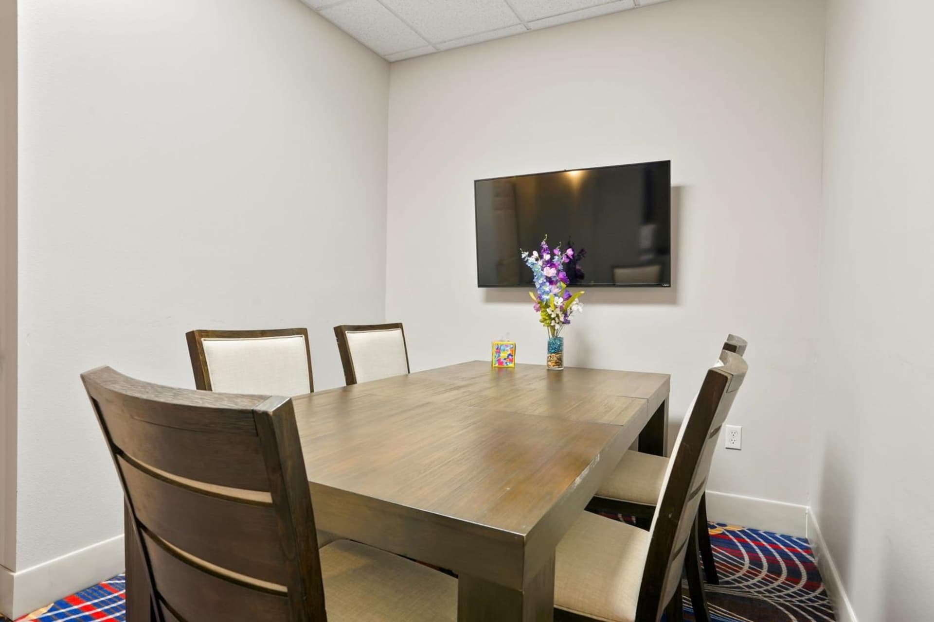 Holiday Inn Express & Suites Denver North - Thornton by IHG gallery photo in Thornton, CO — image 45