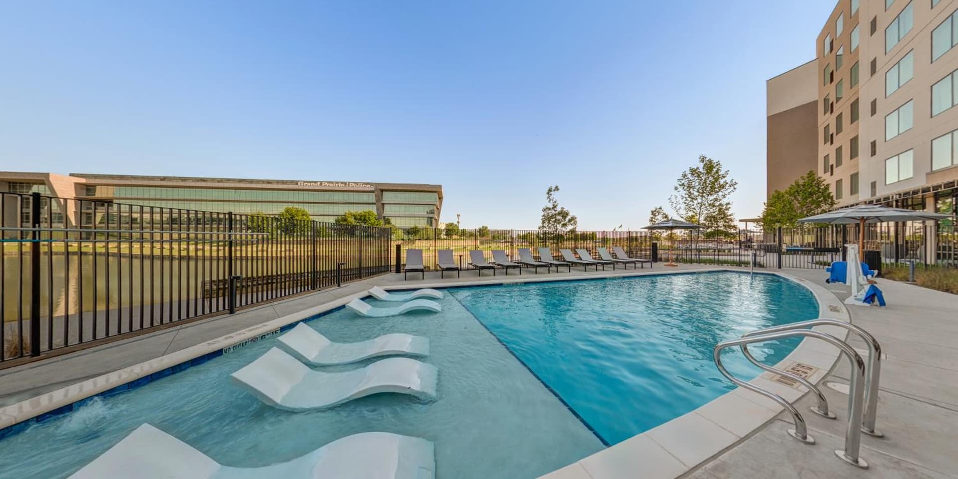 Hilton Garden Inn Grand Prairie At EpicCentral gallery photo in Grand Prairie, TX — image 8