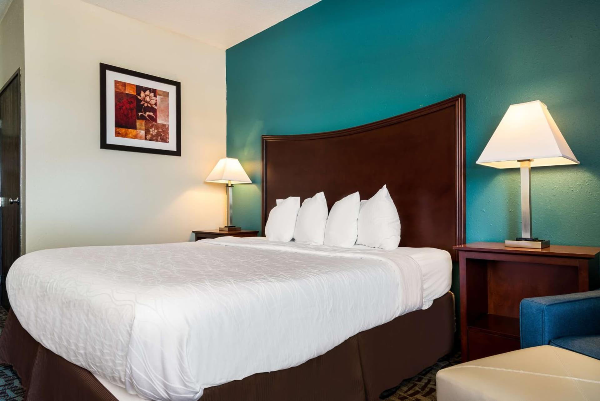SureStay Plus Hotel by Best Western Topeka gallery photo in Topeka, KS — image 12