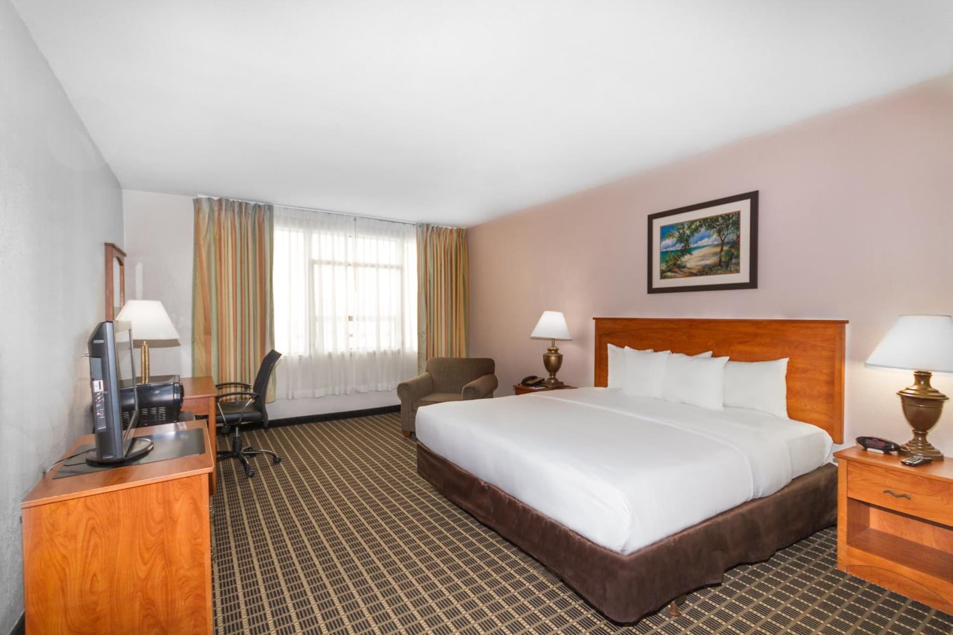 Clarion Inn & Suites Miami International Airport gallery photo in Miami, FL — image 42