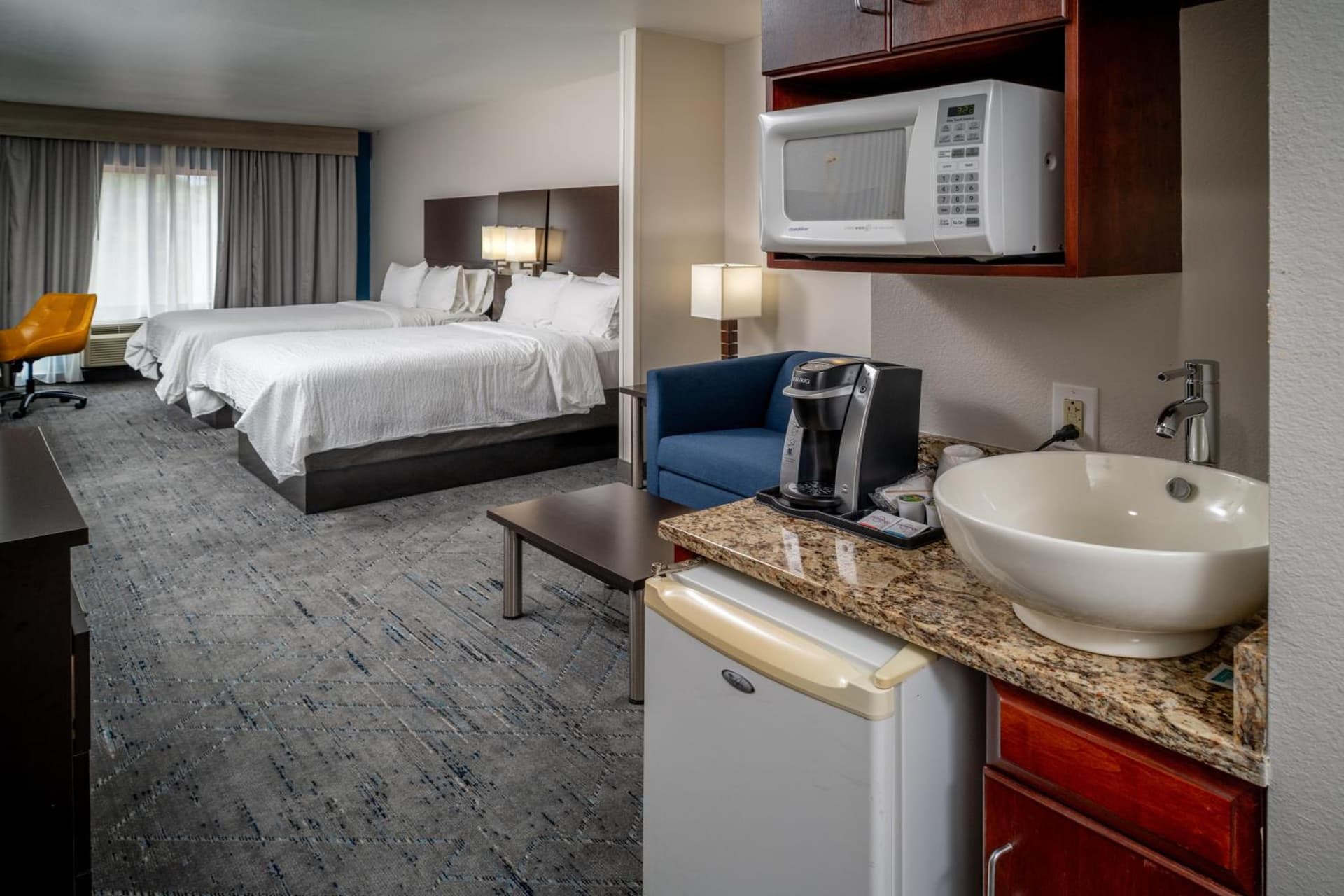 Holiday Inn Express & Suites Cross Lanes by IHG gallery photo in Cross Lanes, WV — image 7