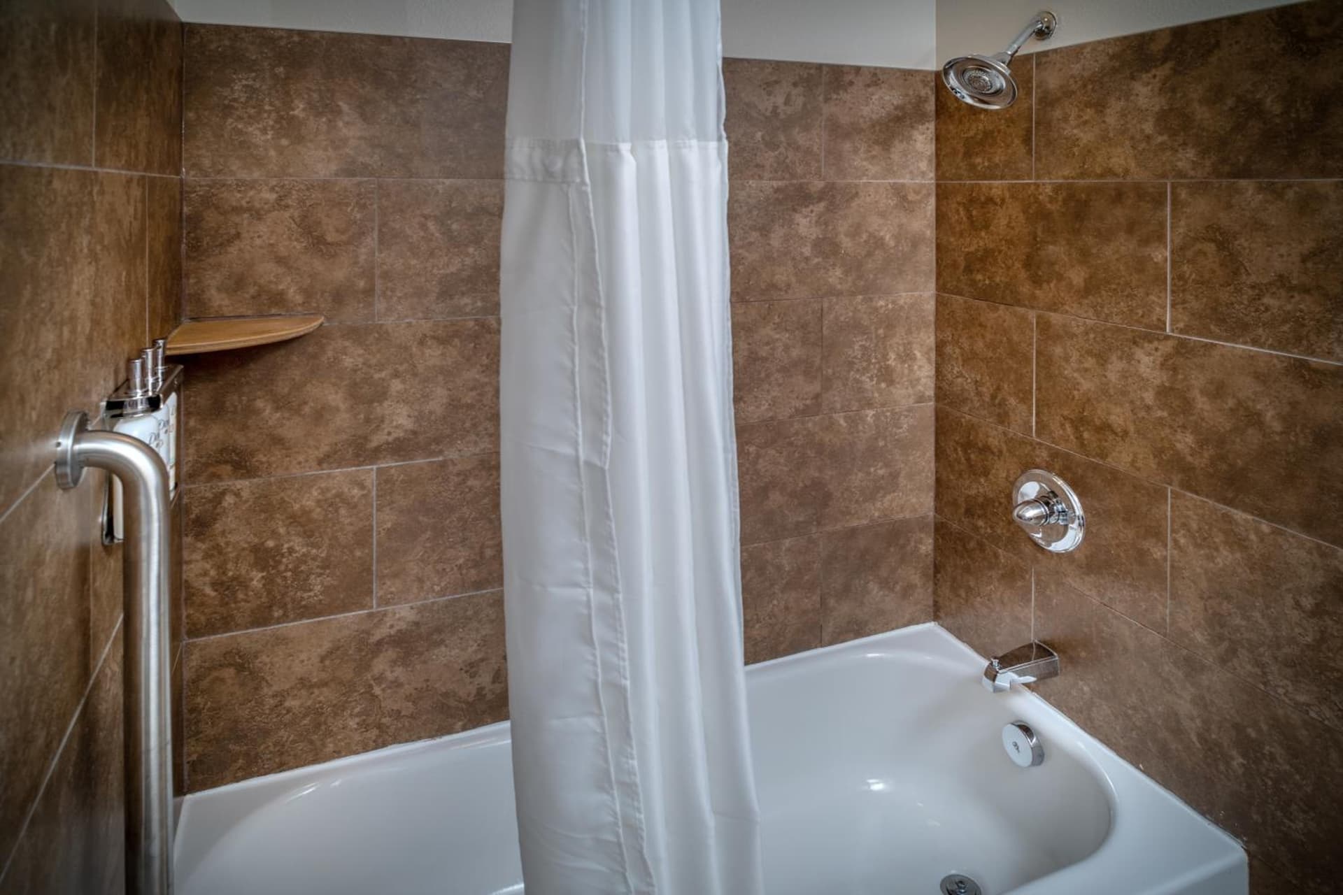 Holiday Inn Express & Suites Cross Lanes by IHG gallery photo in Cross Lanes, WV — image 9