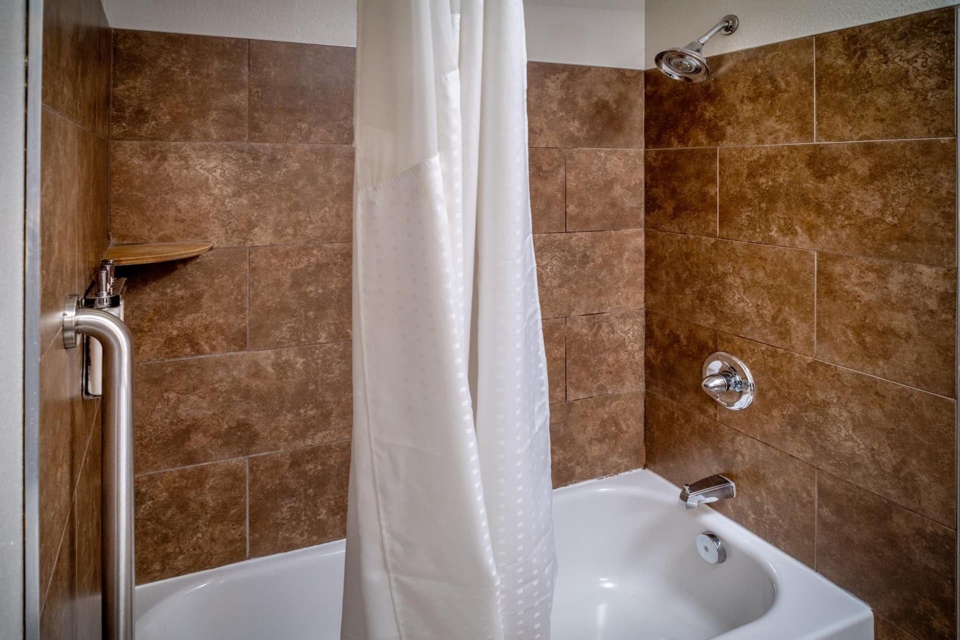 Holiday Inn Express & Suites Cross Lanes by IHG gallery photo in Cross Lanes, WV — image 109