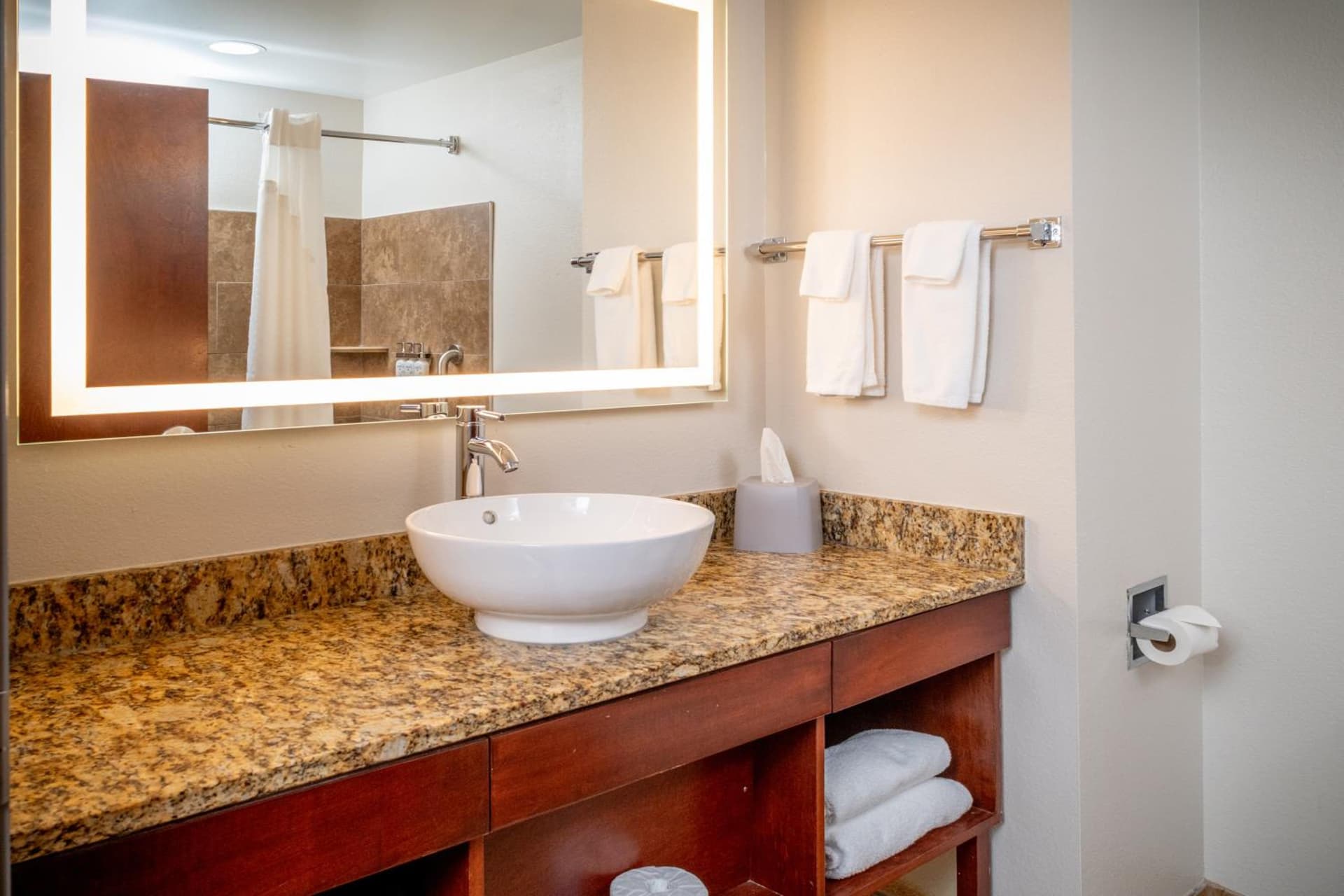 Holiday Inn Express & Suites Cross Lanes by IHG gallery photo in Cross Lanes, WV — image 34