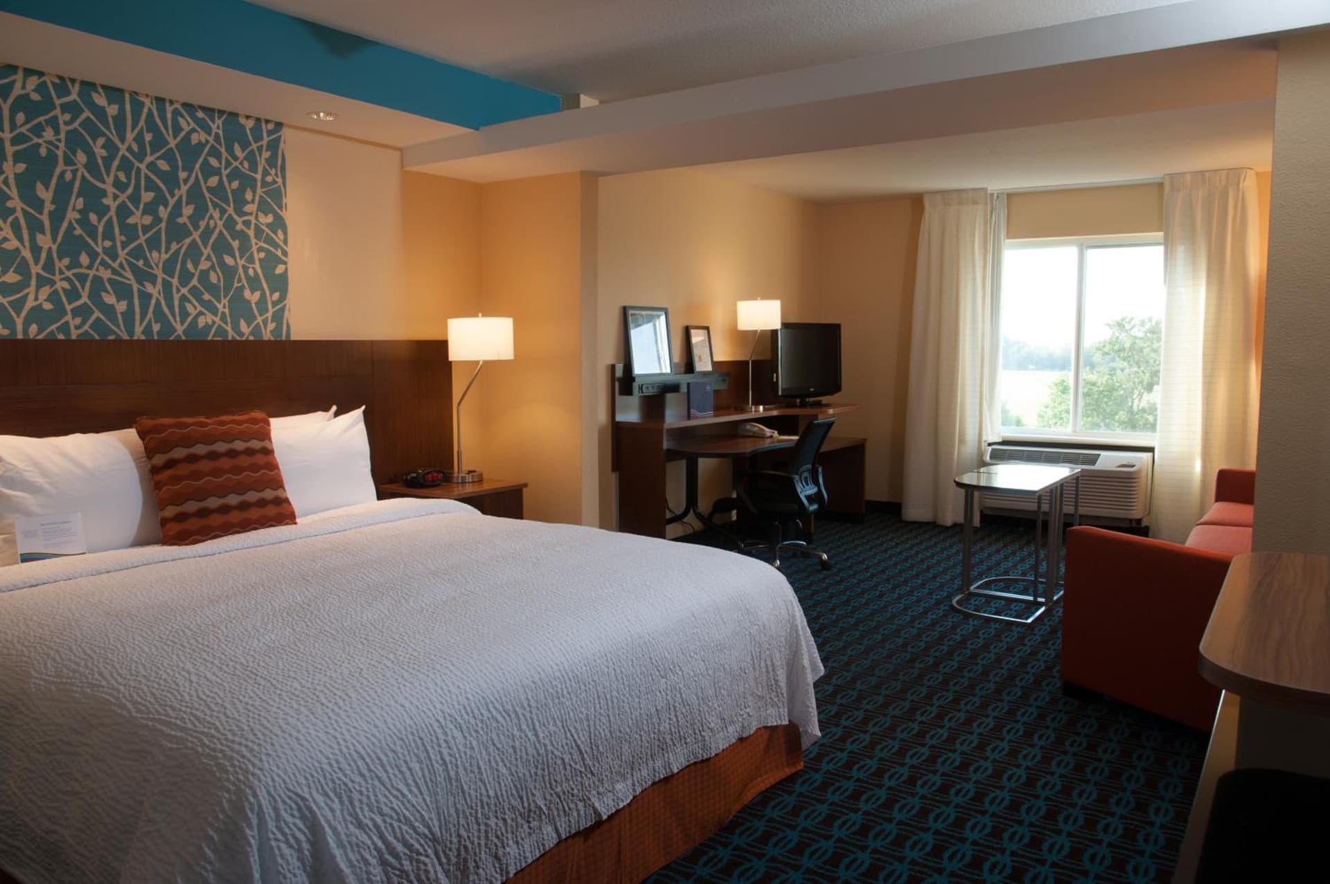 Fairfield Inn & Suites by Marriott Montgomery Airport interior in Hope Hull — gallery photo 2