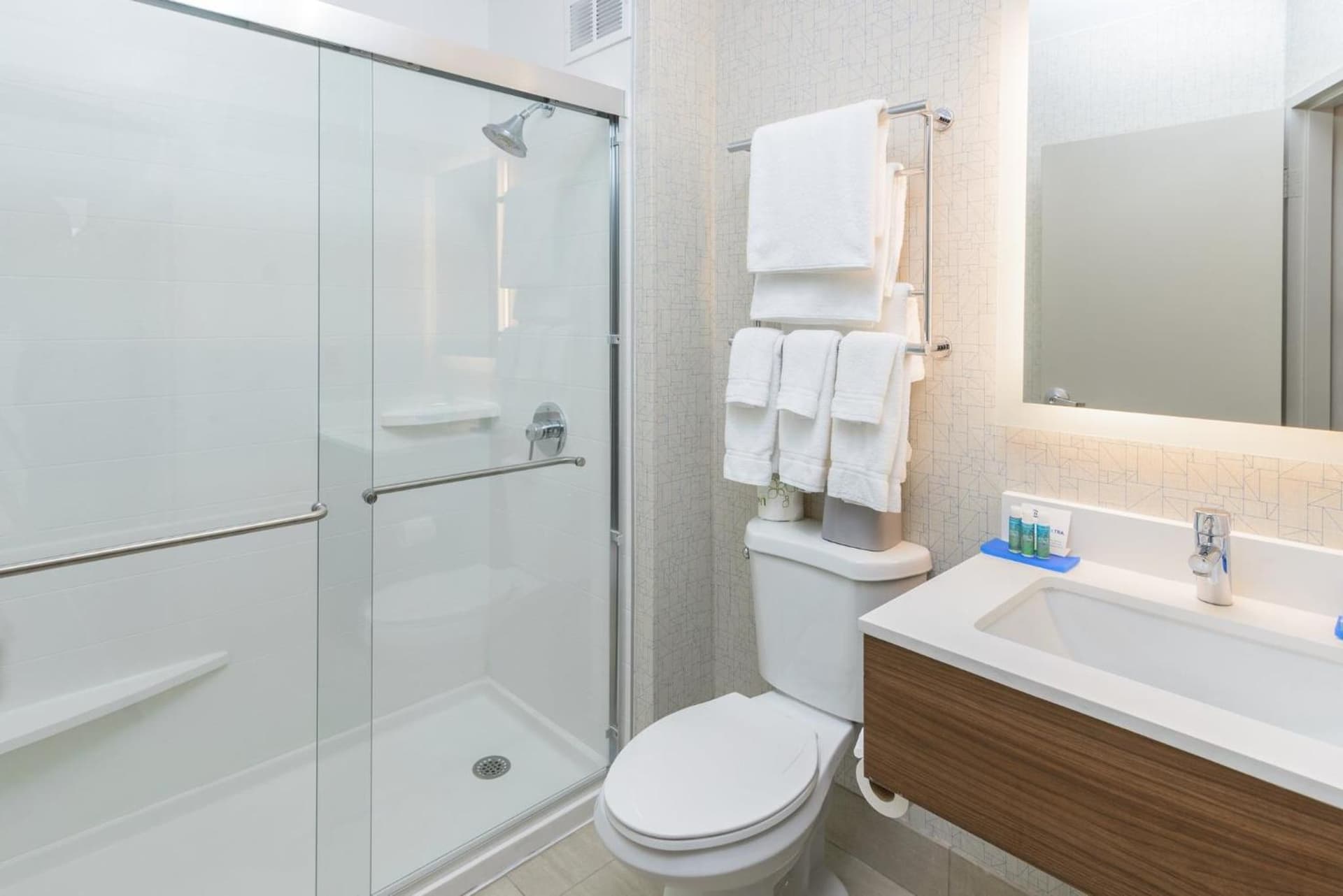 Holiday Inn Express Southington by IHG gallery photo in Southington — image 36