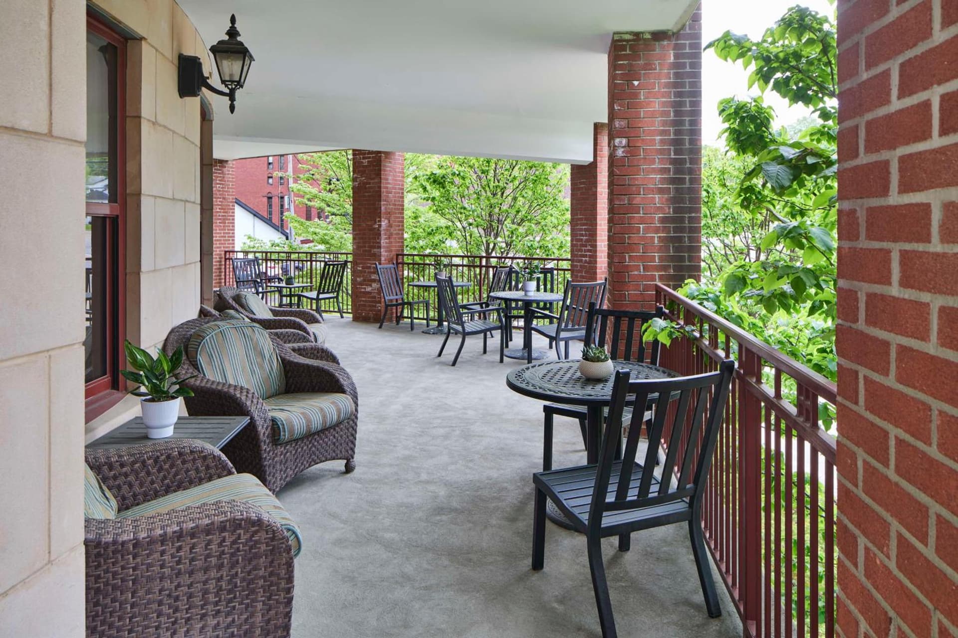 Hampton Inn & Suites Saratoga Springs Downtown gallery photo in Saratoga Springs, NY — image 89