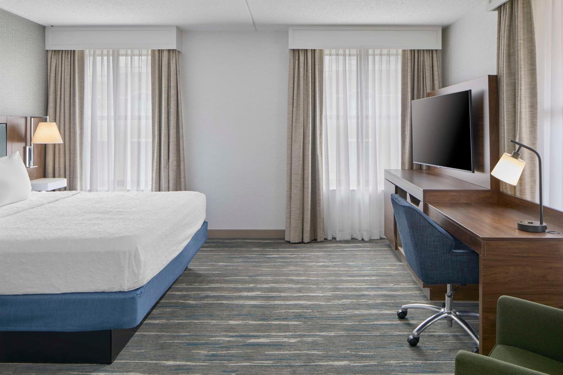 Hampton Inn & Suites Saratoga Springs Downtown gallery photo in Saratoga Springs, NY — image 5