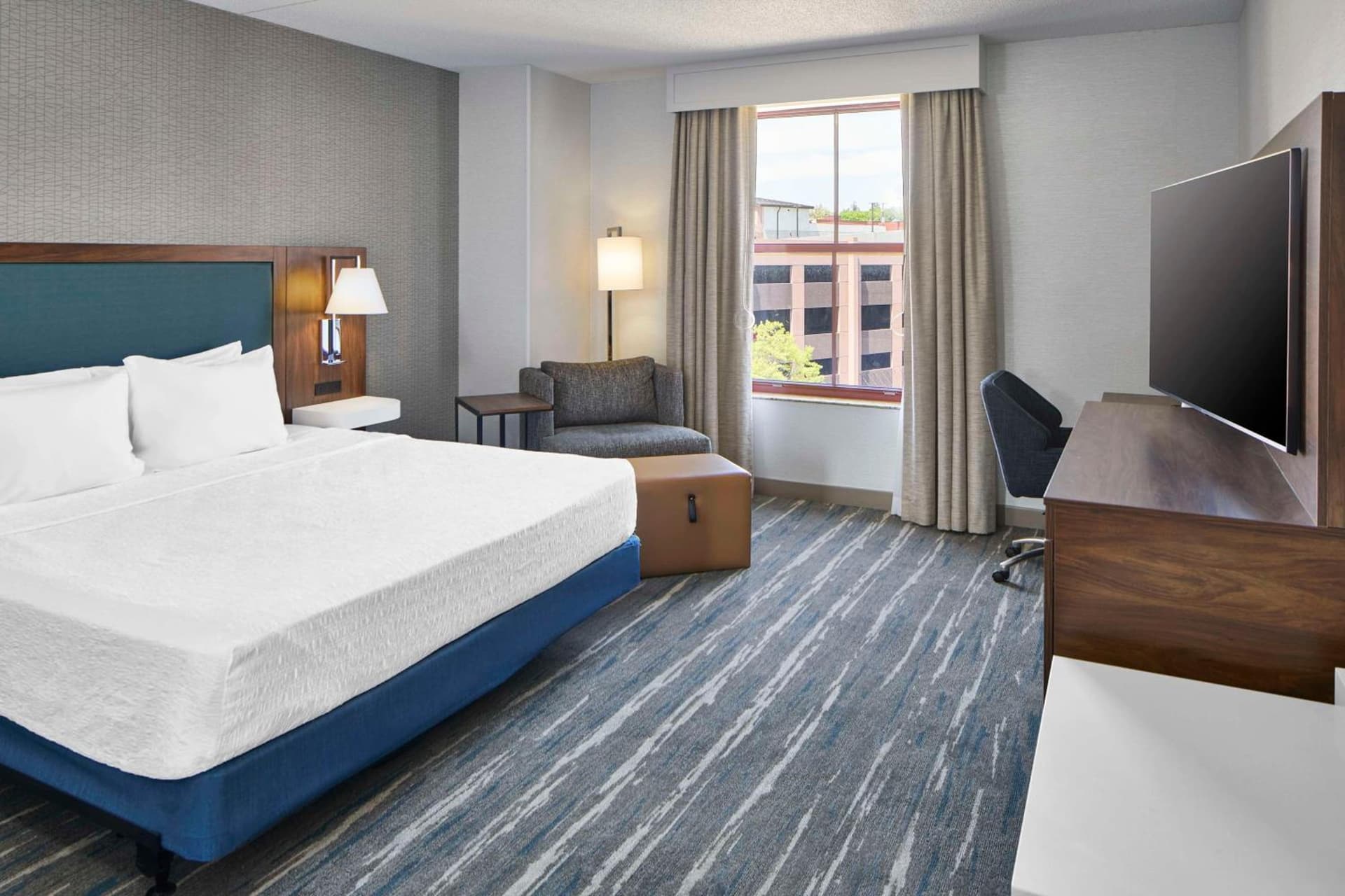 Hampton Inn & Suites Saratoga Springs Downtown gallery photo in Saratoga Springs, NY — image 83