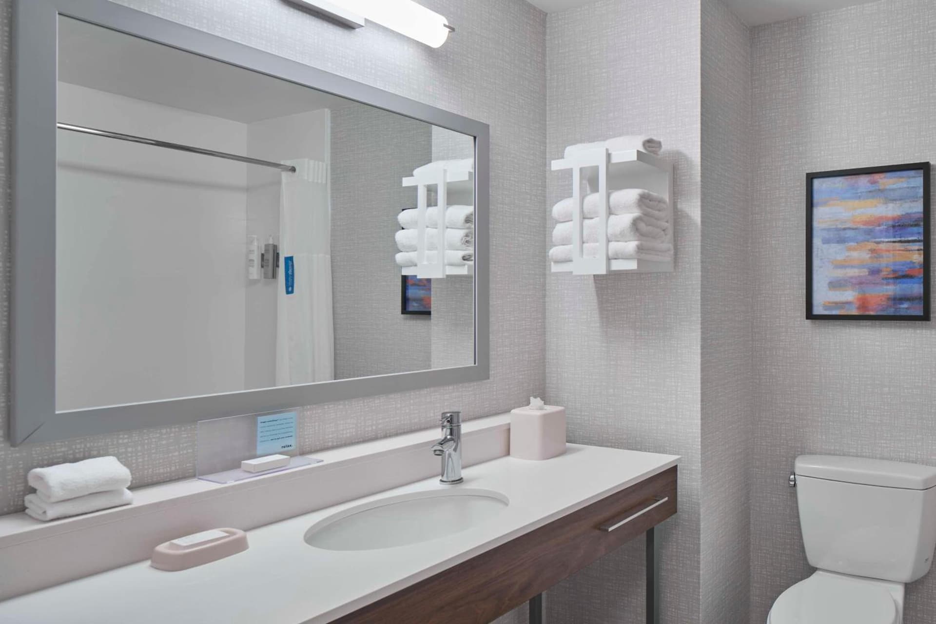 Hampton Inn & Suites Saratoga Springs Downtown gallery photo in Saratoga Springs, NY — image 41