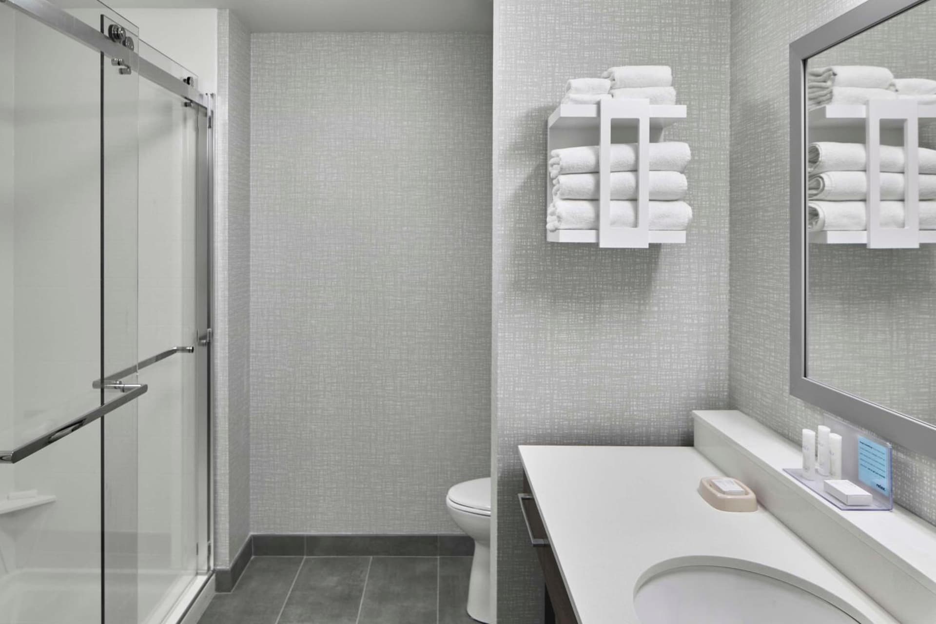 Hampton Inn & Suites Saratoga Springs Downtown gallery photo in Saratoga Springs, NY — image 49