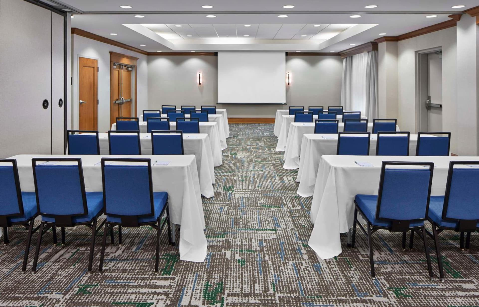 Hampton Inn & Suites Saratoga Springs Downtown gallery photo in Saratoga Springs, NY — image 87