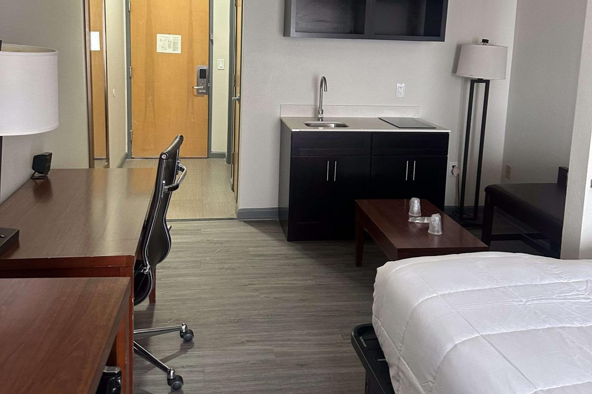 Quality Suites Waldorf gallery photo in Waldorf, MD — image 5