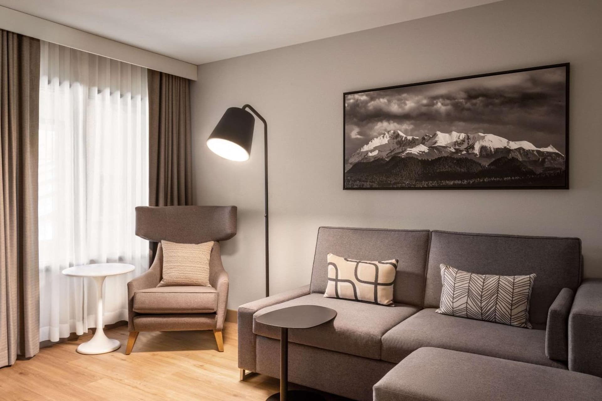 Radisson Hotel Colorado Springs Airport gallery photo in Colorado Springs, CO — image 19