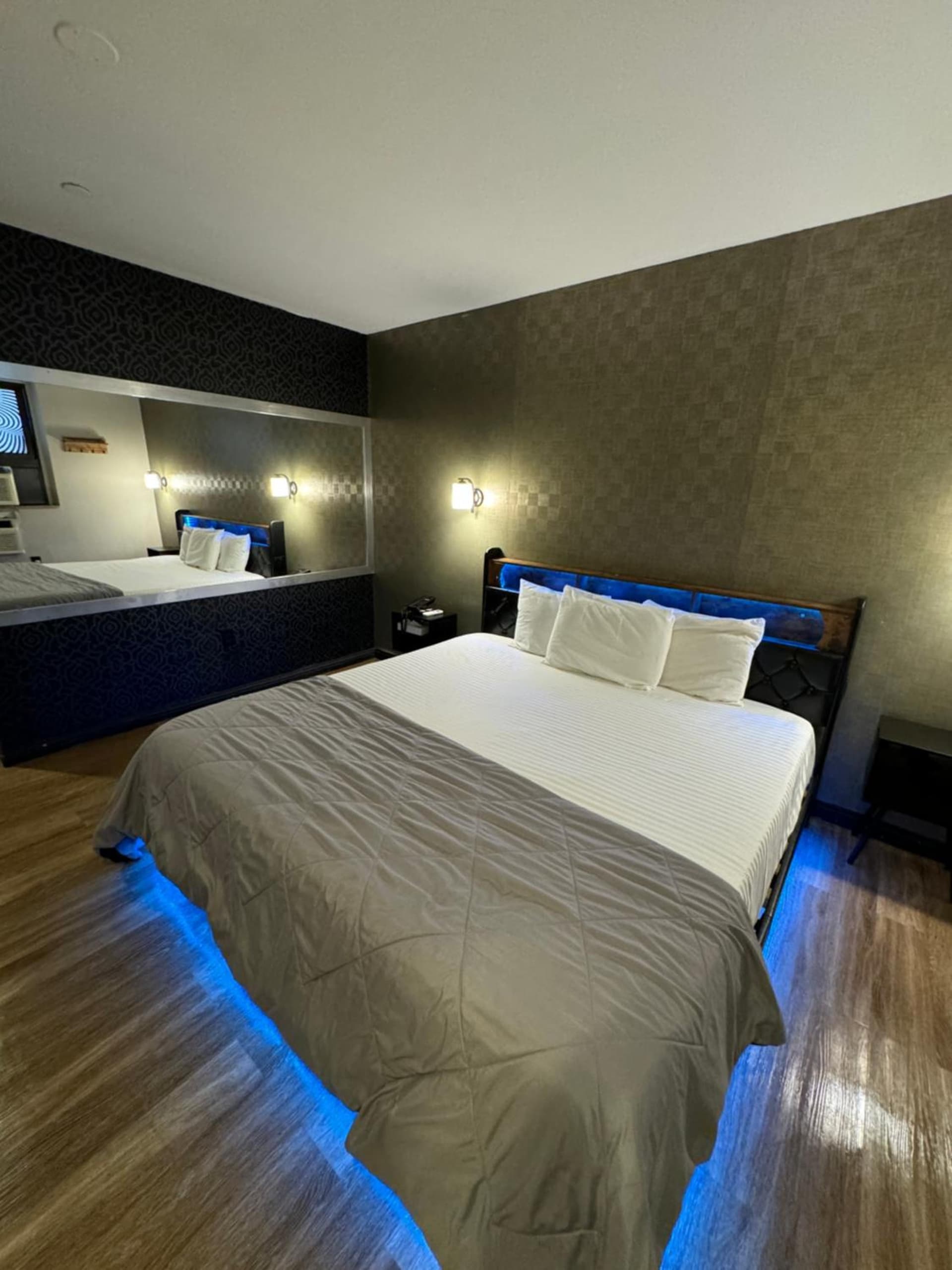 Cabana Hotel Yankee Stadium gallery photo in Bronx, NY — image 10