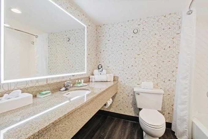 Holiday Inn Chicago Nw Crystal Lk Conv Ctr by IHG gallery photo in Crystal Lake, IL — image 44
