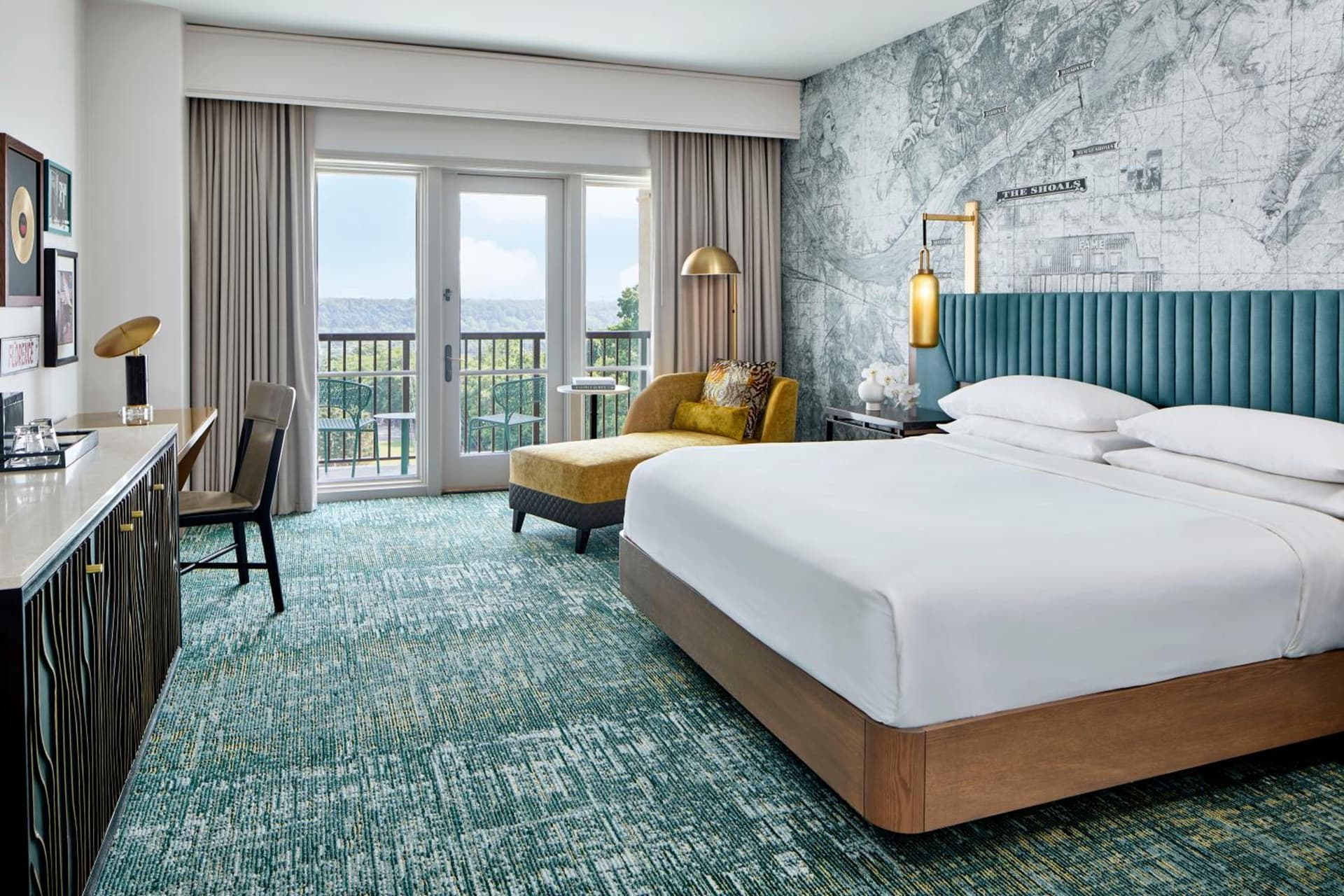 Renaissance Shoals Resort & Spa interior in Florence, AL — gallery photo 2