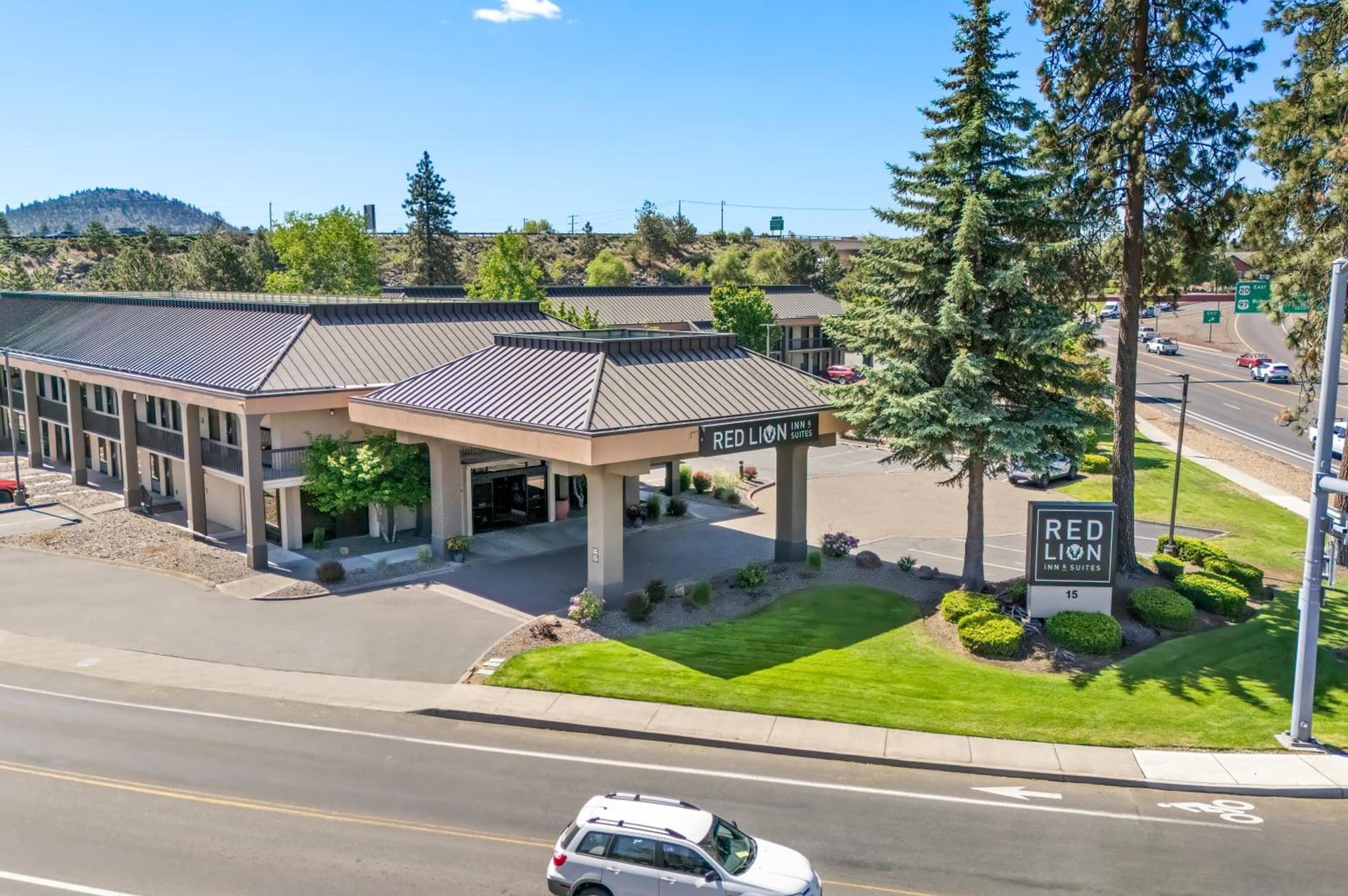Red Lion Inn & Suites Deschutes River - Bend gallery photo in Bend, OR — image 24