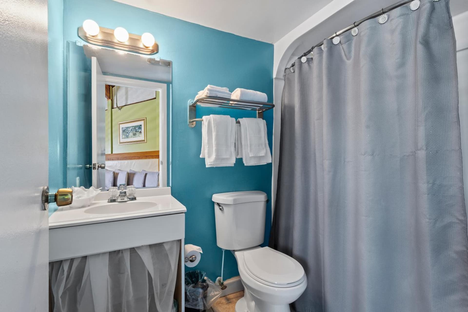 Oceanfront Inn, Standard, King Bed, Inlet View #15 interior in Fort Pierce, FL — gallery photo 2
