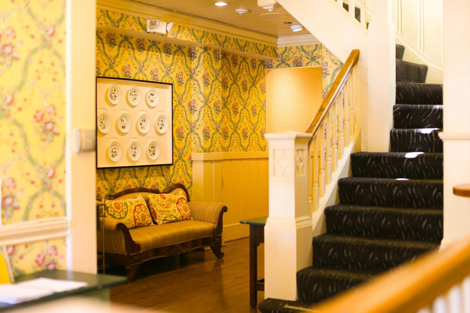 Petite Auberge property views in San Francisco, CA — gallery photo 3