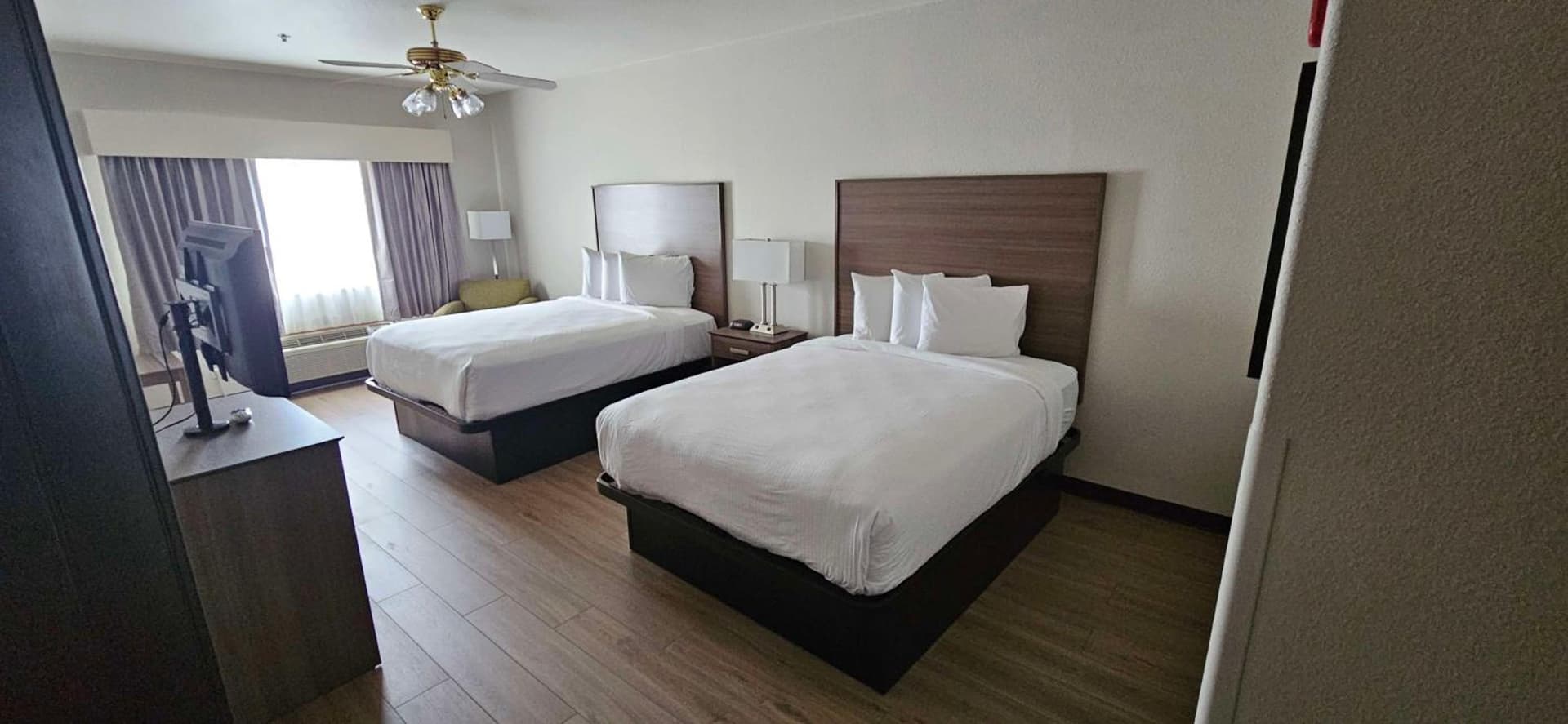 Best Western Firestone Inn & Suites interior in Longmont, CO — gallery photo 2