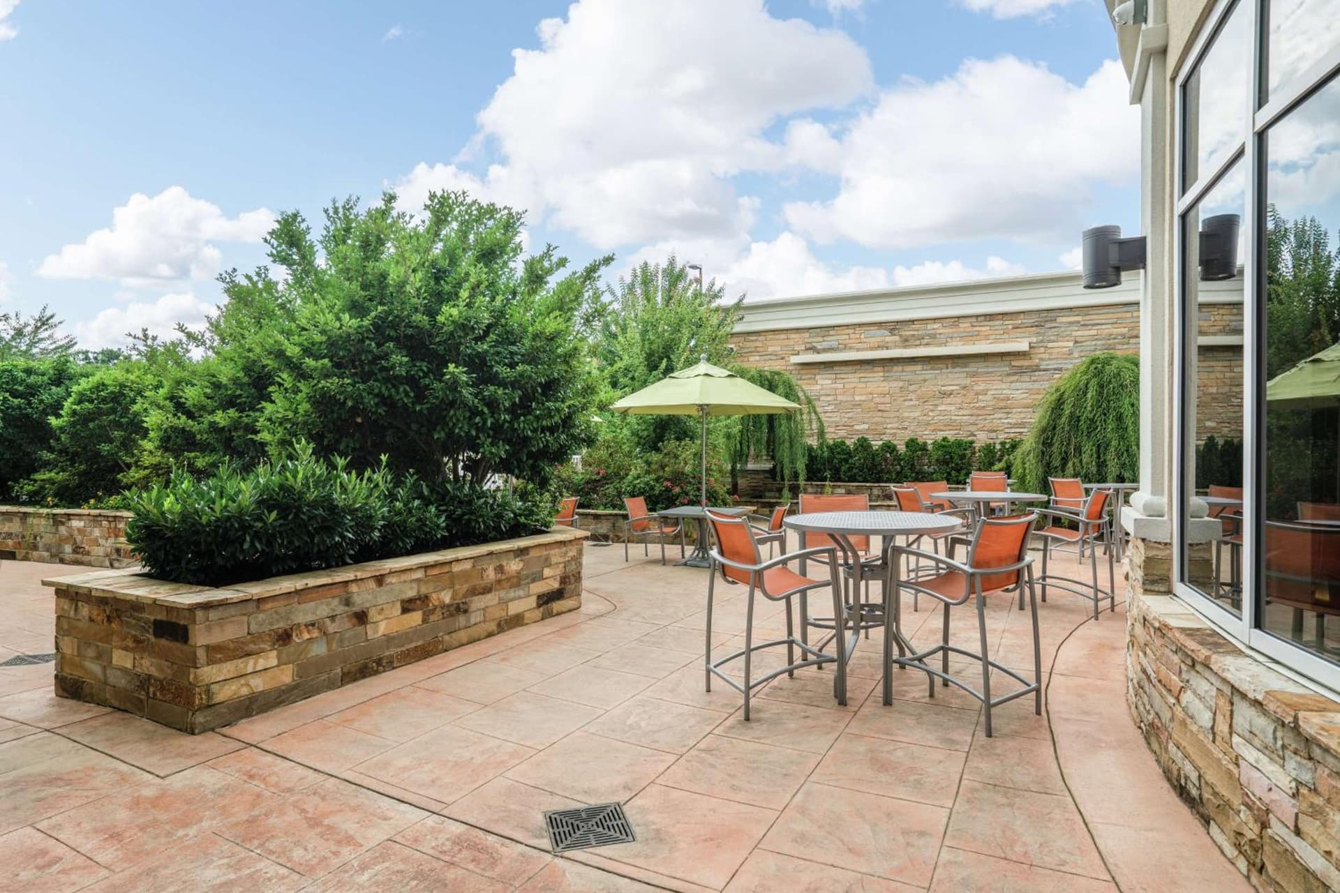 Hilton Garden Inn Dalton interior in Dalton, GA — gallery photo 2