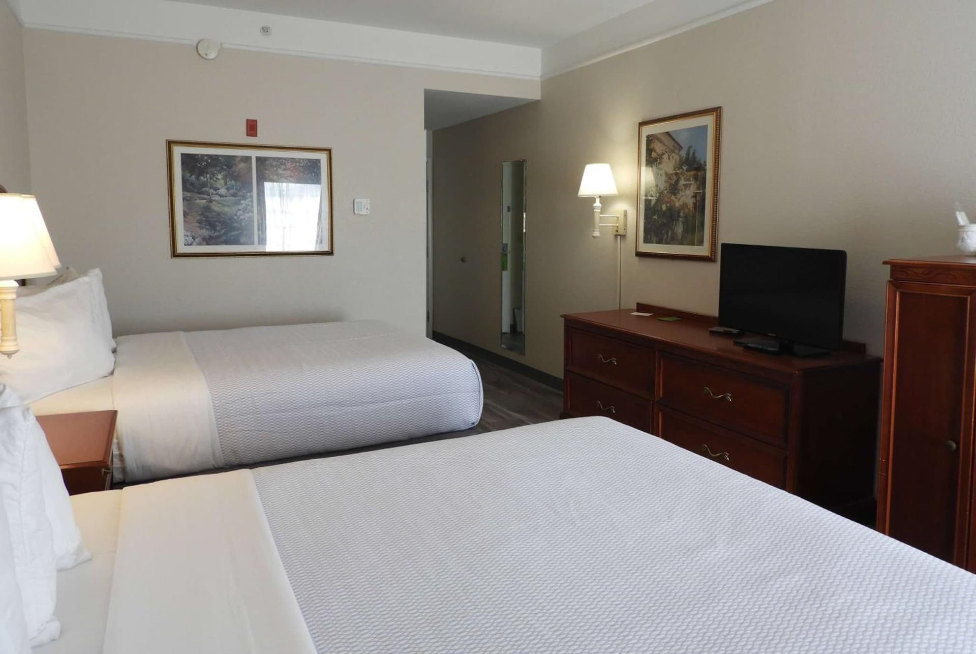 La Quinta Inn and Suites Fort Myers I-75 gallery photo in Fort Myers, FL — image 16