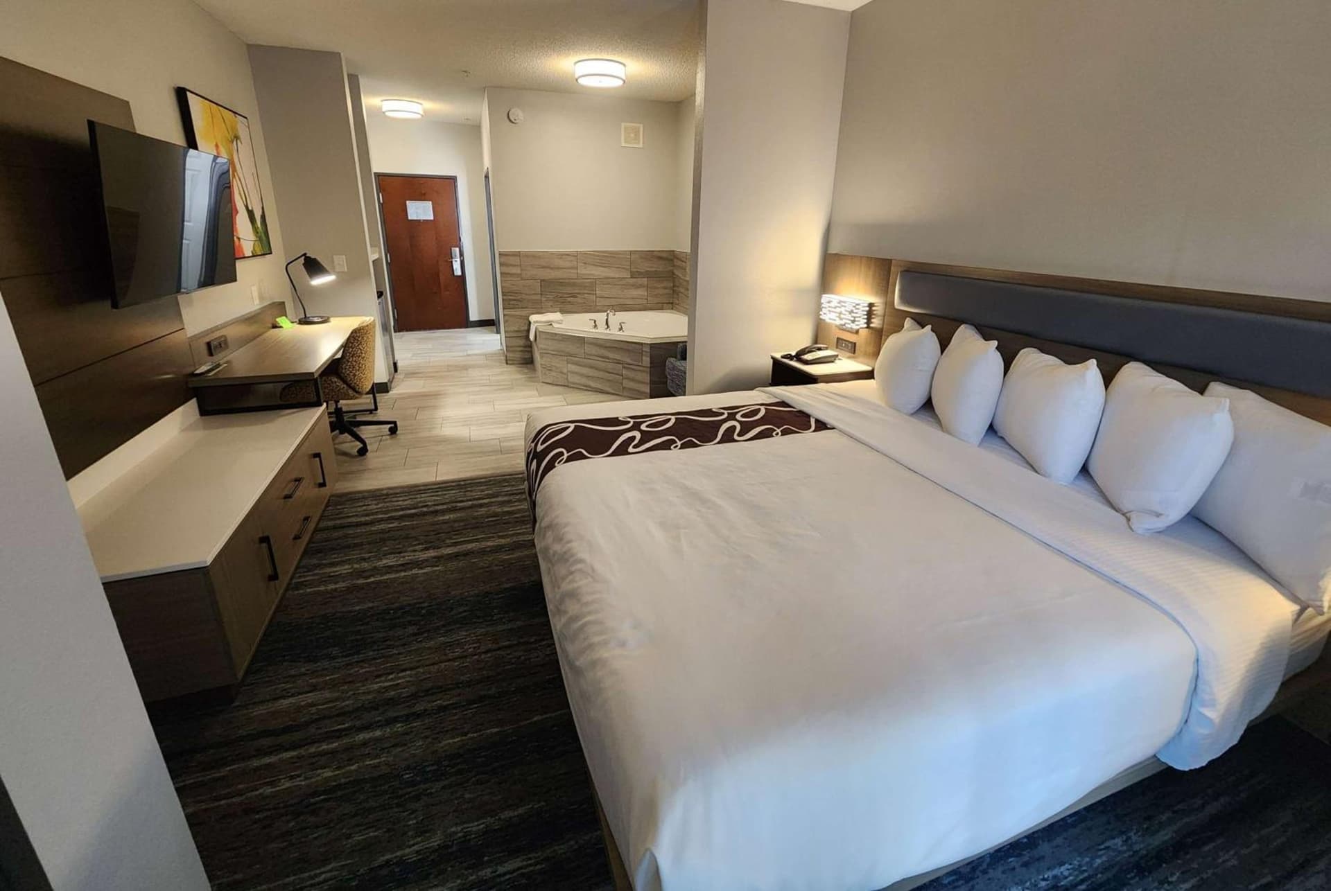 La Quinta by Wyndham Warner Robins - Robins AFB gallery photo in Warner Robins, GA — image 26