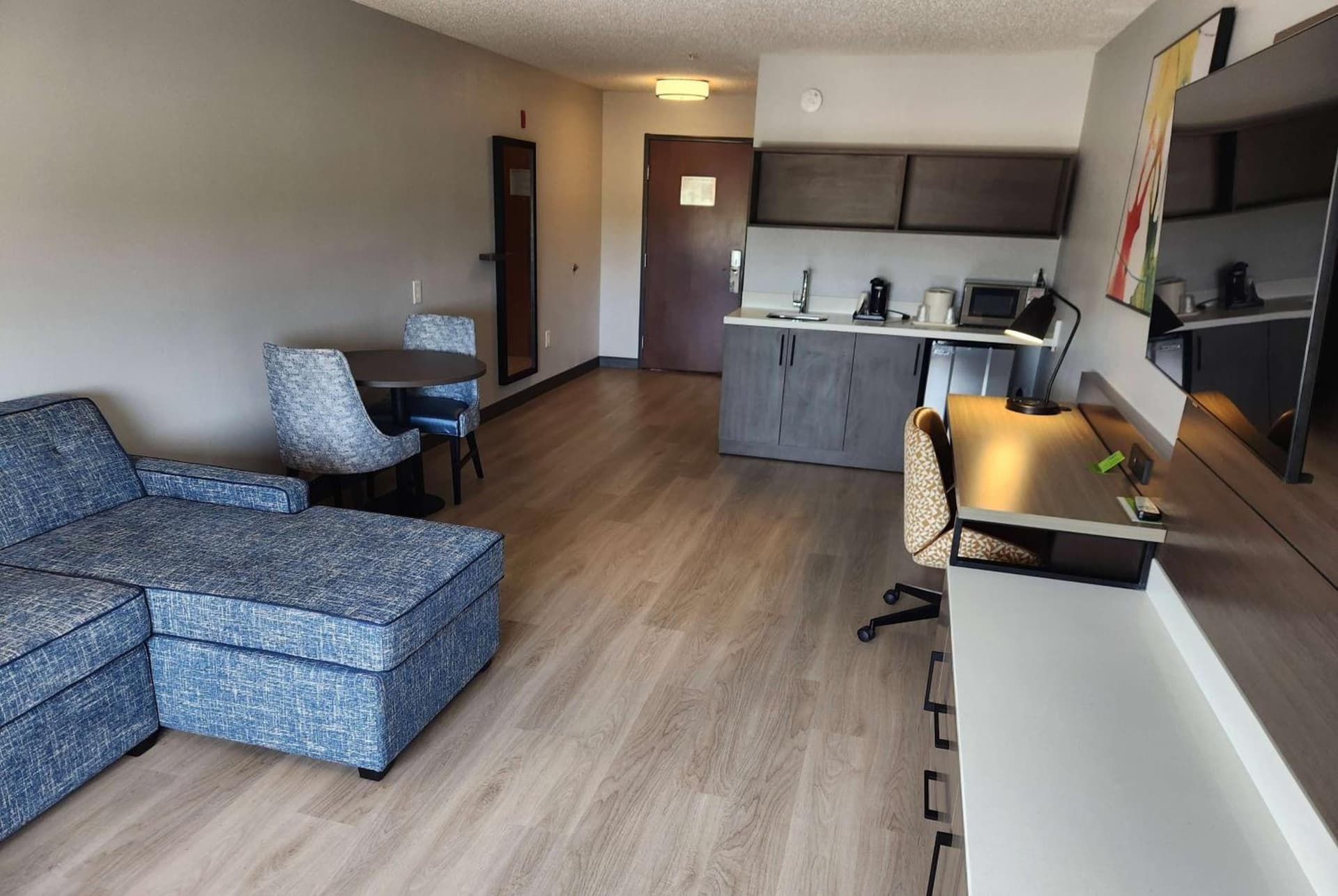 La Quinta by Wyndham Warner Robins - Robins AFB gallery photo in Warner Robins, GA — image 20