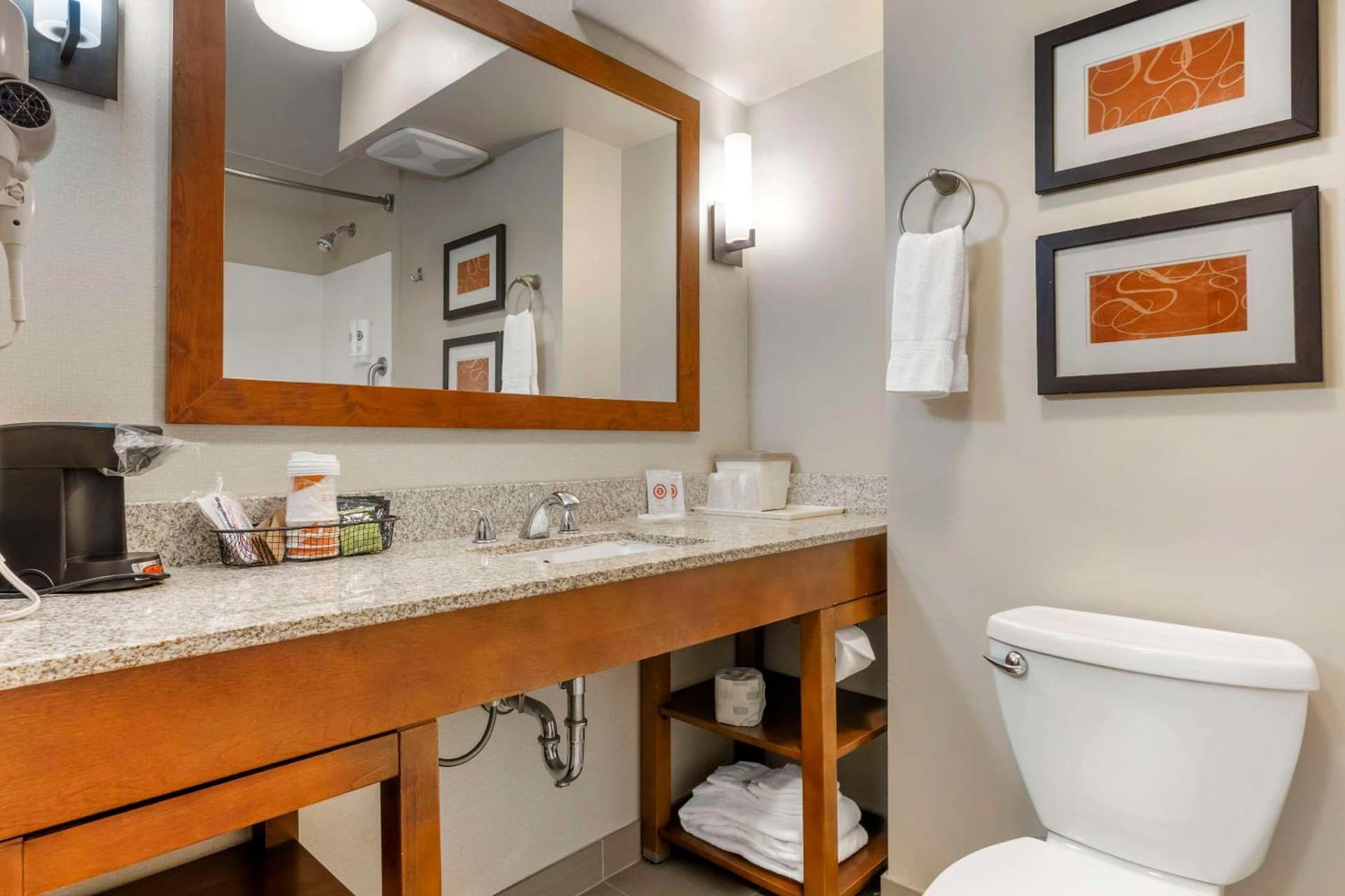 Comfort Suites Redding - Shasta Lake gallery photo in Redding, CA — image 37
