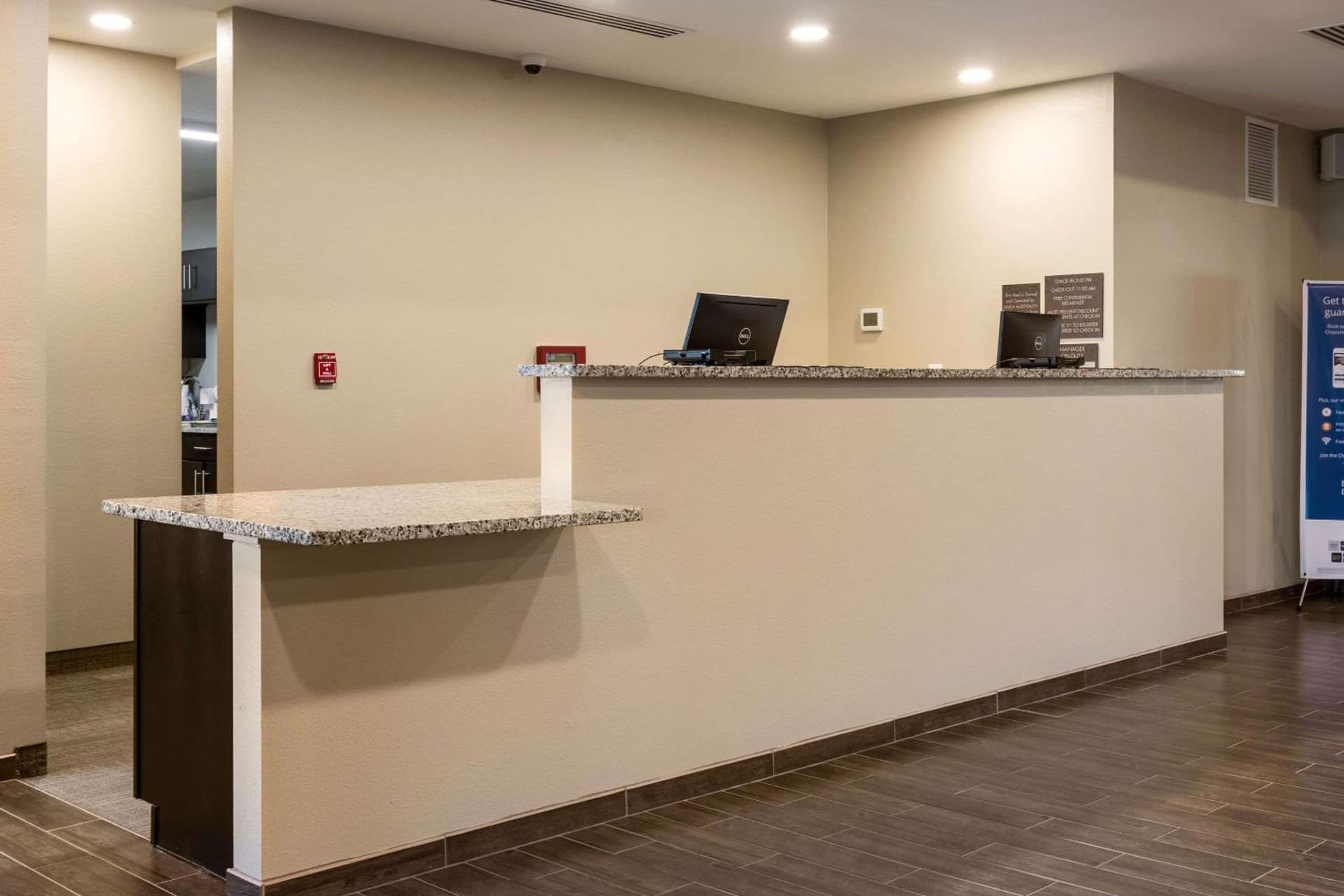 Comfort Suites Brunswick Town Center gallery photo in Brunswick, OH — image 8
