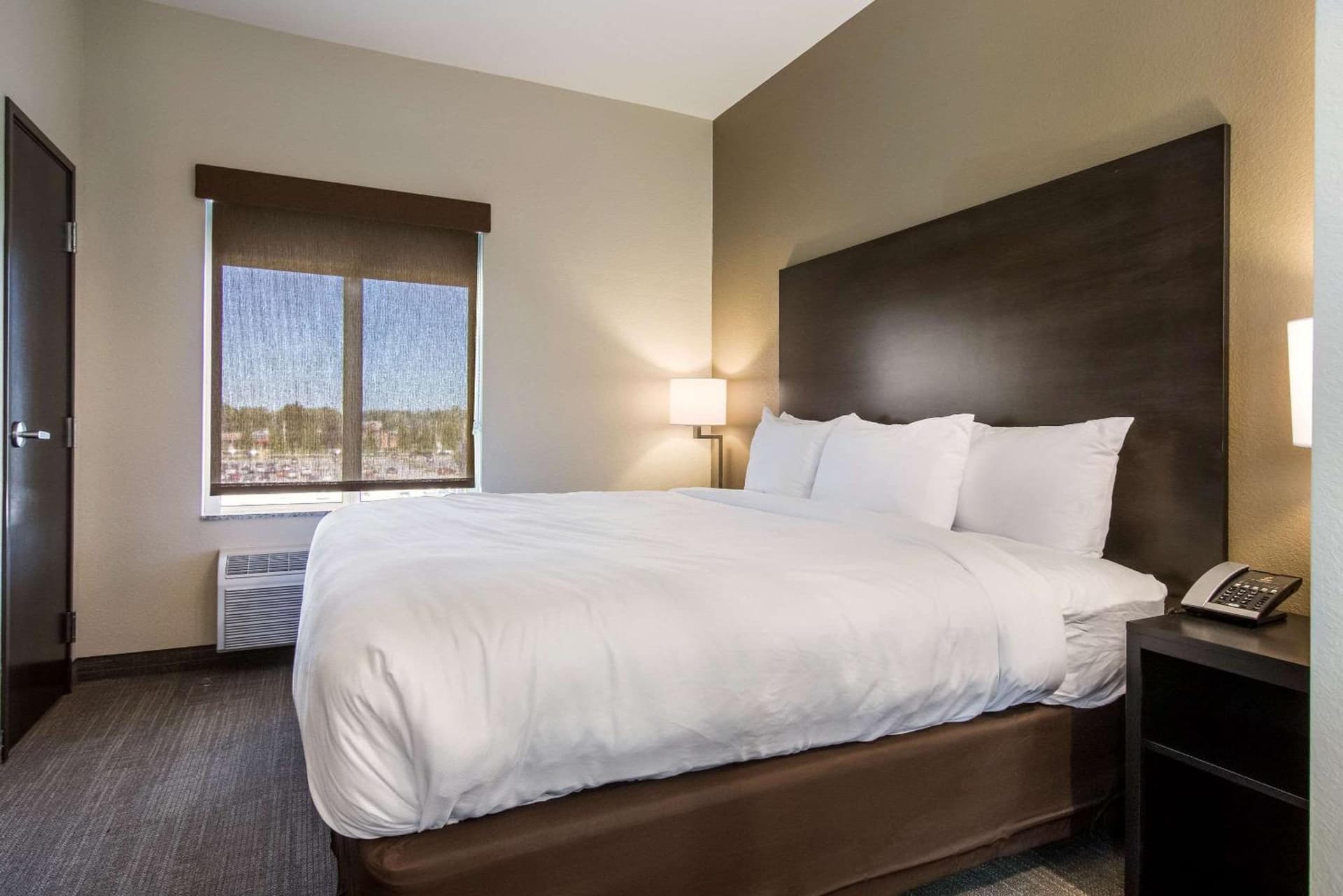 Comfort Suites Brunswick Town Center gallery photo in Brunswick, OH — image 20